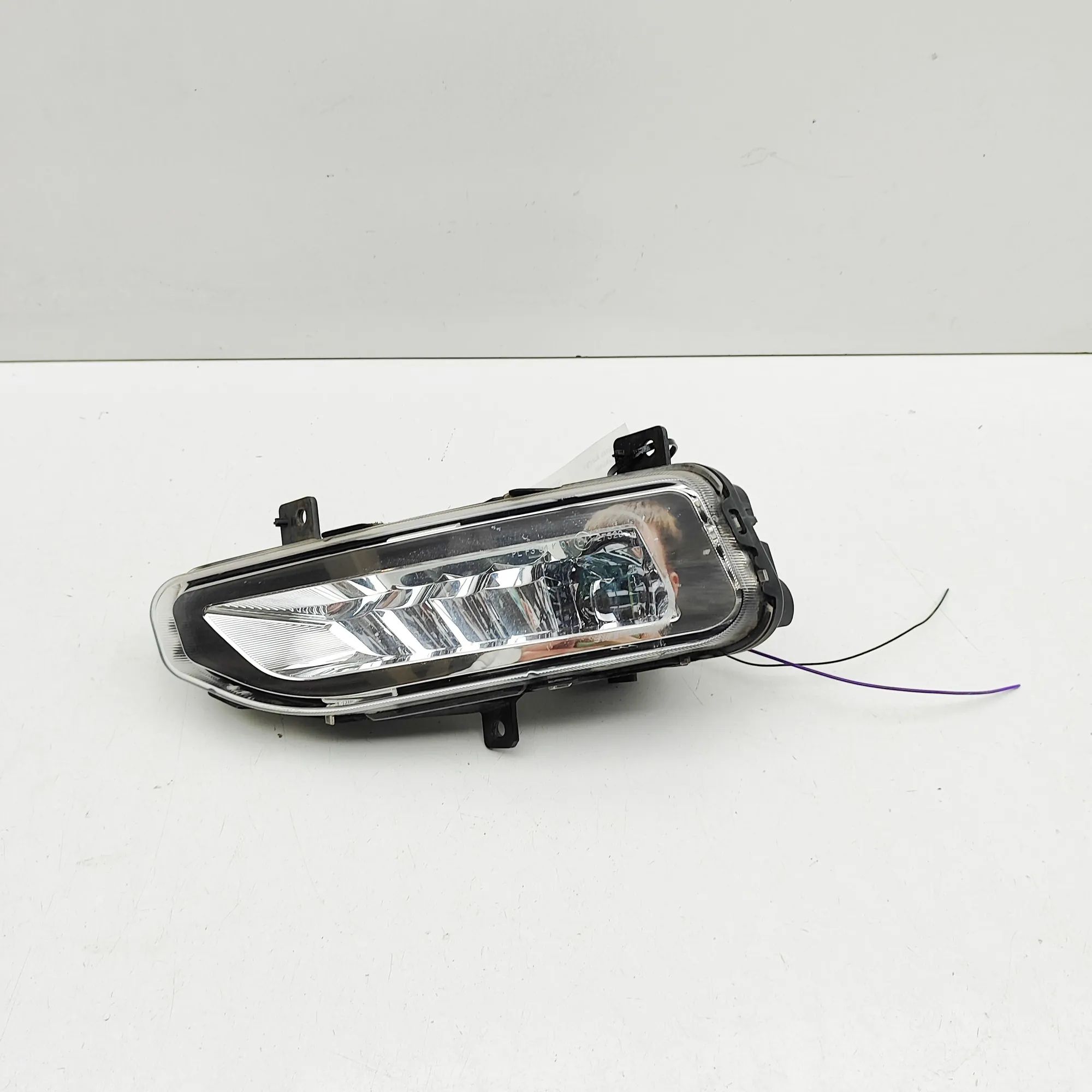 Nissan Leaf Front Left Fog Light Front Left Fog Light — NISSAN LEAF (ZE1) (2017-...