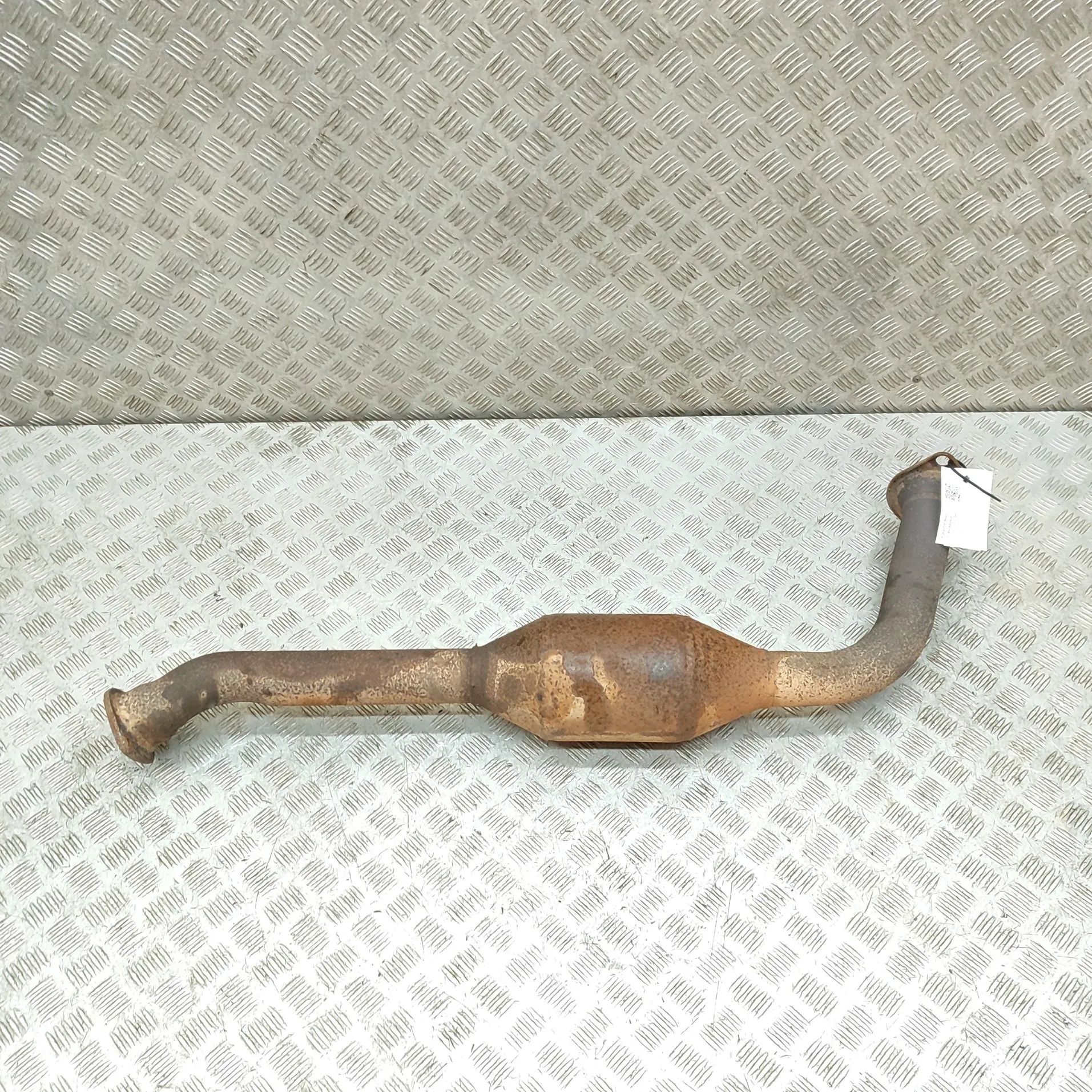 Toyota Land Cruiser 100 katalysaattori Catalytic converter — TOYOTA LAND CRUISER (100 ...