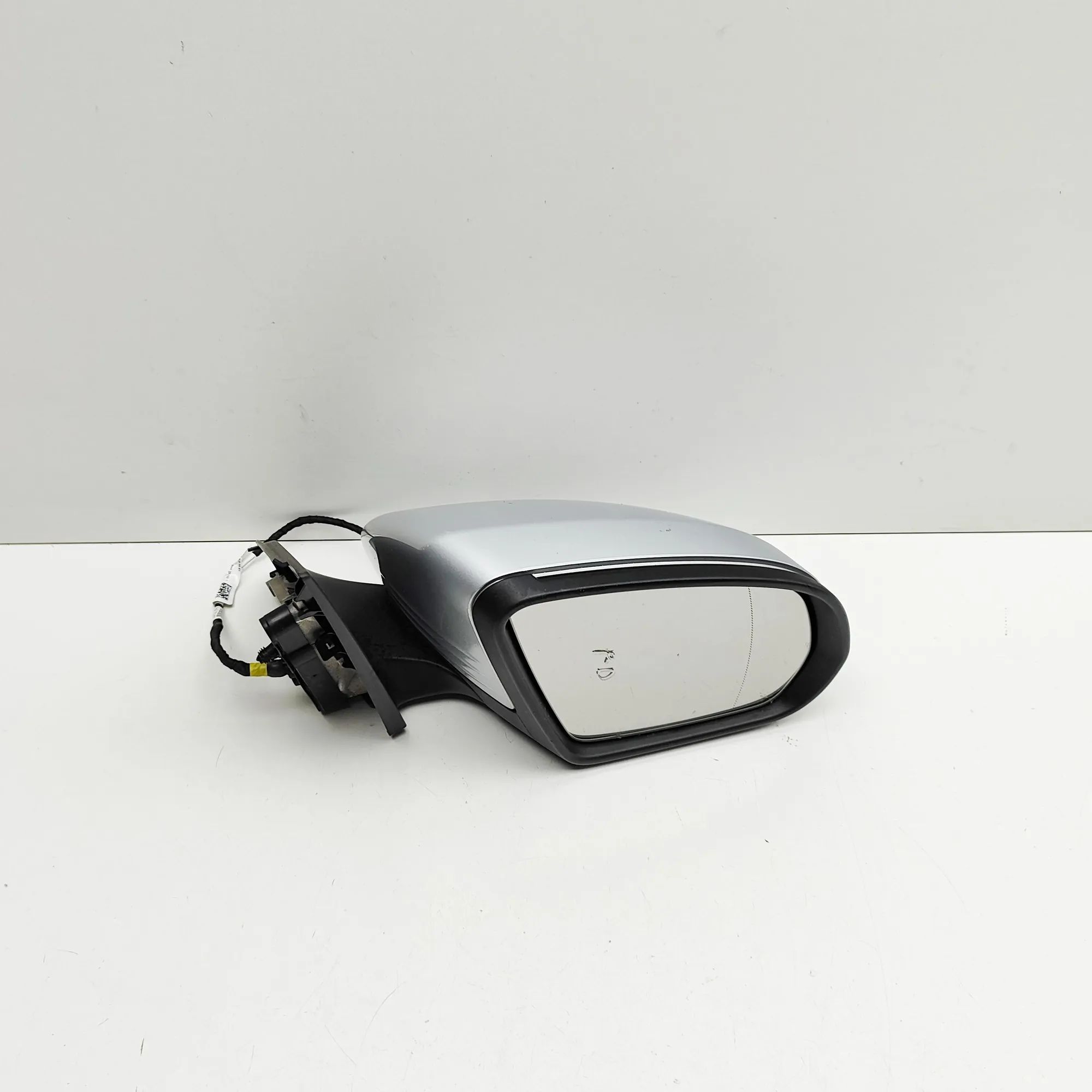 Mercedes-Benz GLA (X156) Right Side Wing Mirror Right Side Wing Mirror — MERCEDES BENZ GLA (H24...