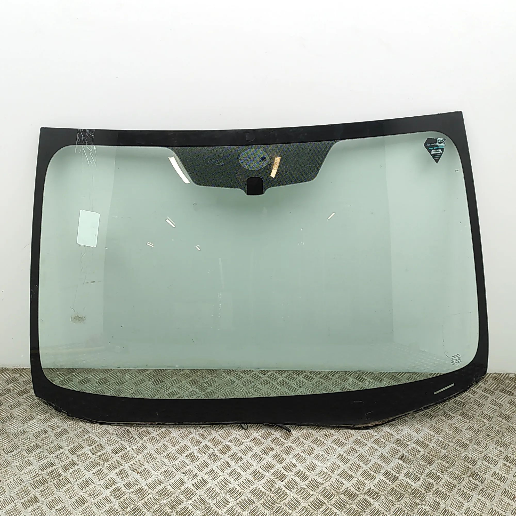 Subaru Forester Front Windshield Front Windshield — SUBARU FORESTER (SJ) (2012-....