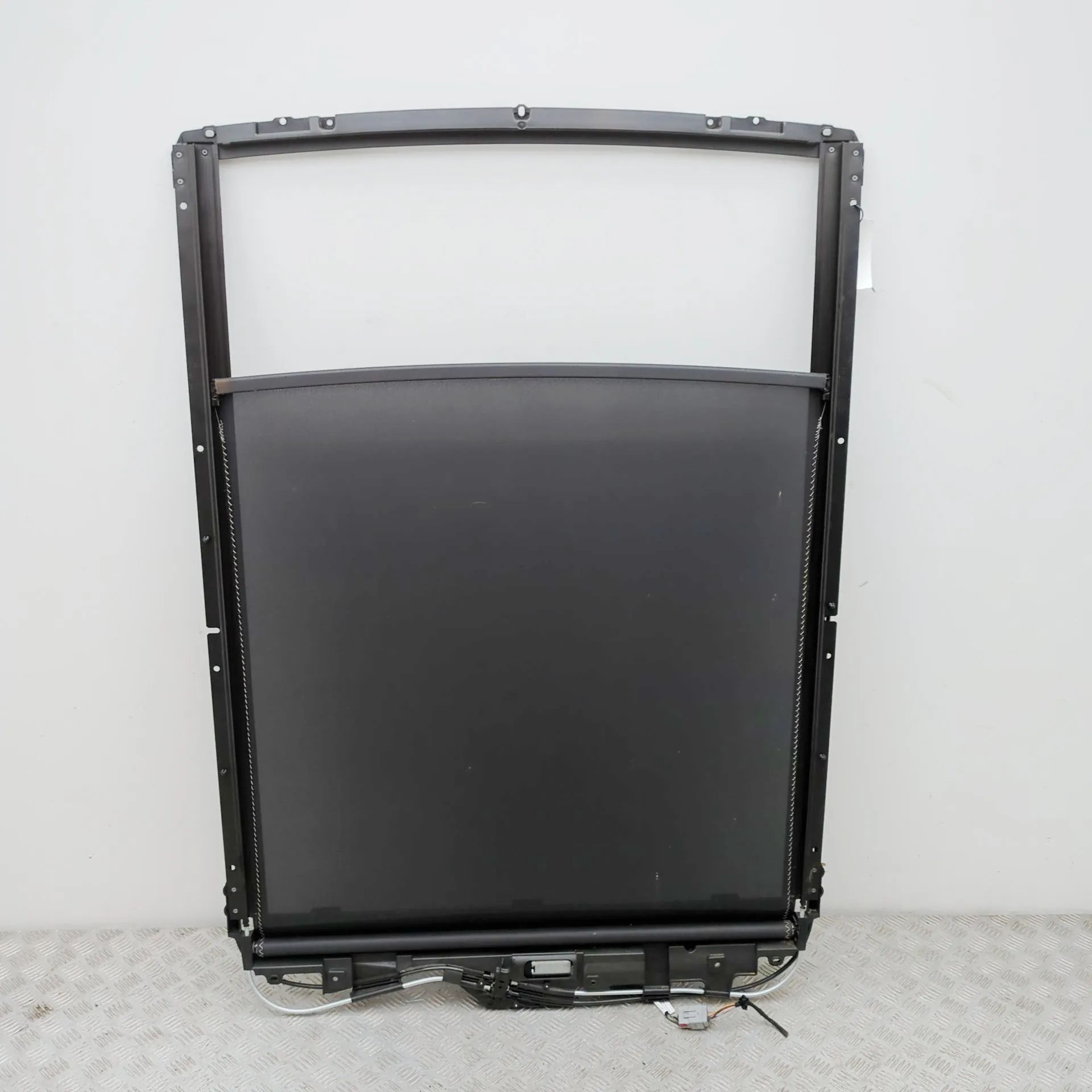 Land Rover Range Rover Velar Sunroof roller blind Sunroof roller blind — LAND ROVER RANGE ROVER V...