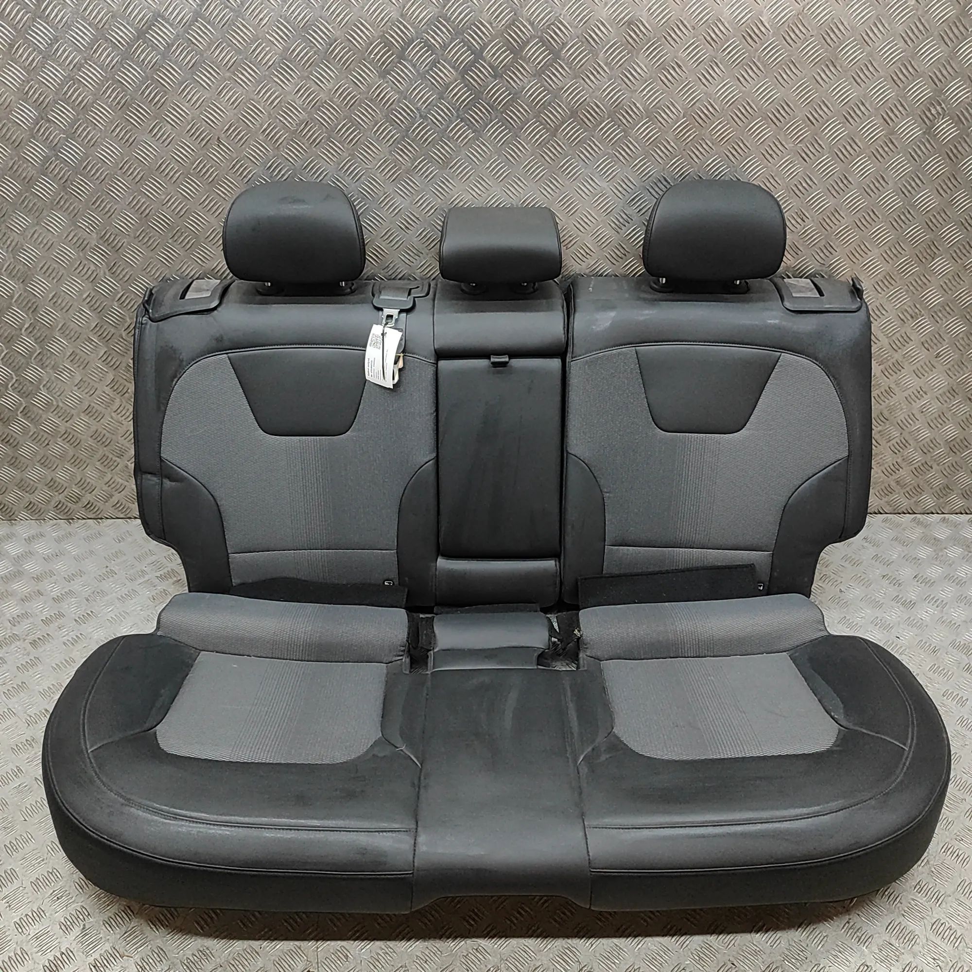 Kia Niro Tagaiste (kompl.) Rear seat — KIA NIRO (II) (2022-...) — 89400-AO...
