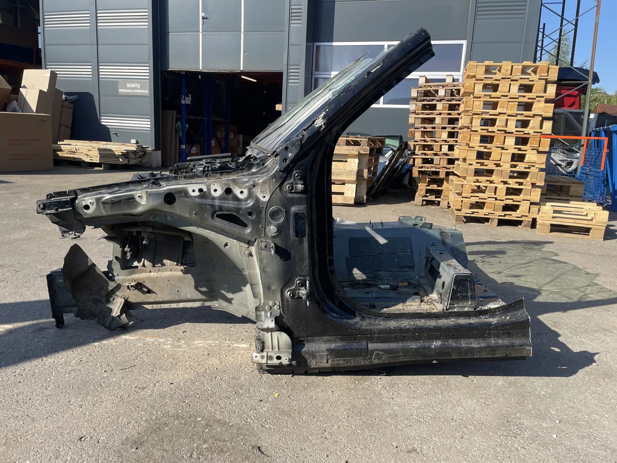 Land Rover Range Rover Sport (L494) Front Left Quarter Panel Front left quarter panel — LAND ROVER RANGE ROV...