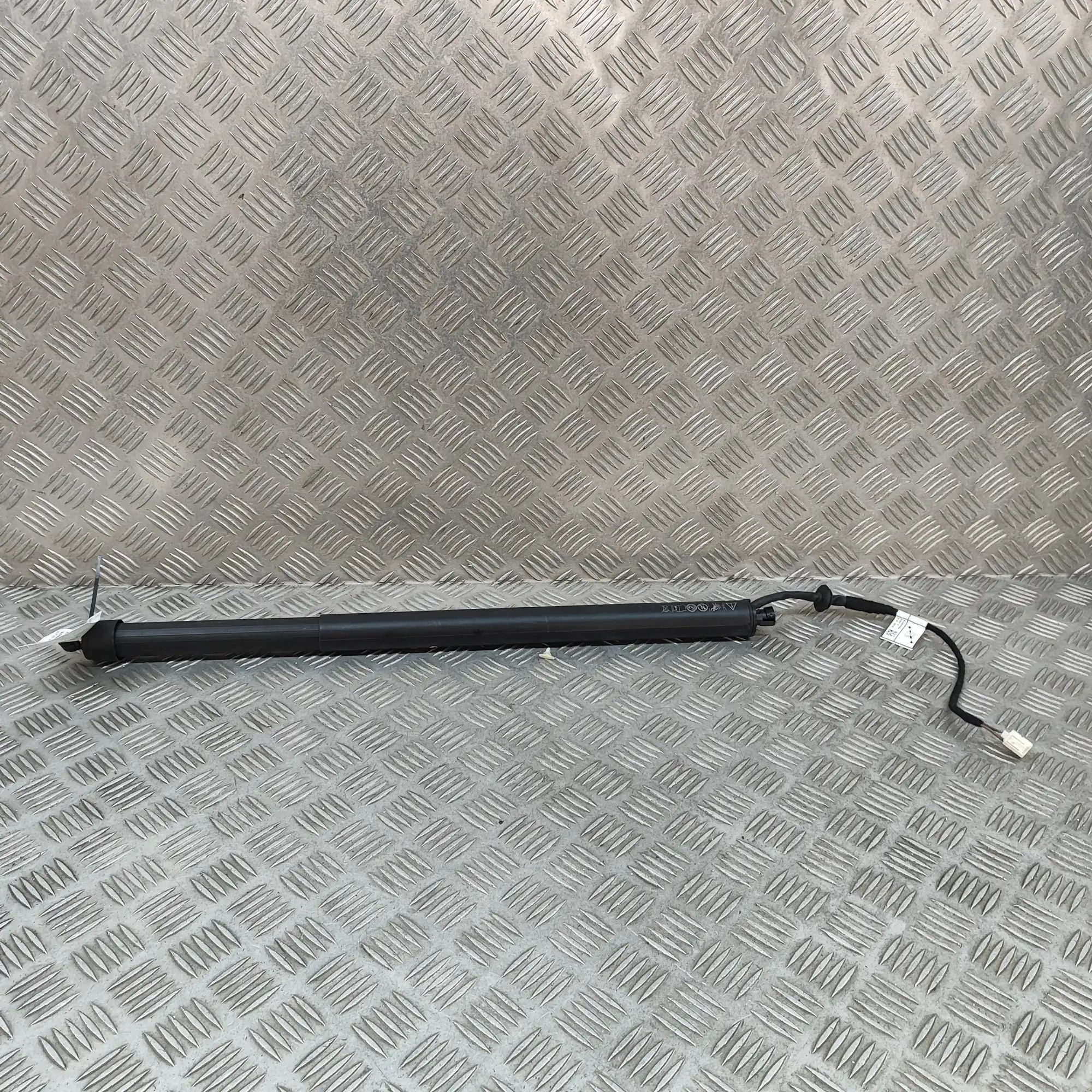 Land Rover Range Rover Sport (L461) Right Side Tailgate Gas Strut Right Side Tailgate Gas Strut — LAND ROVER RANG...