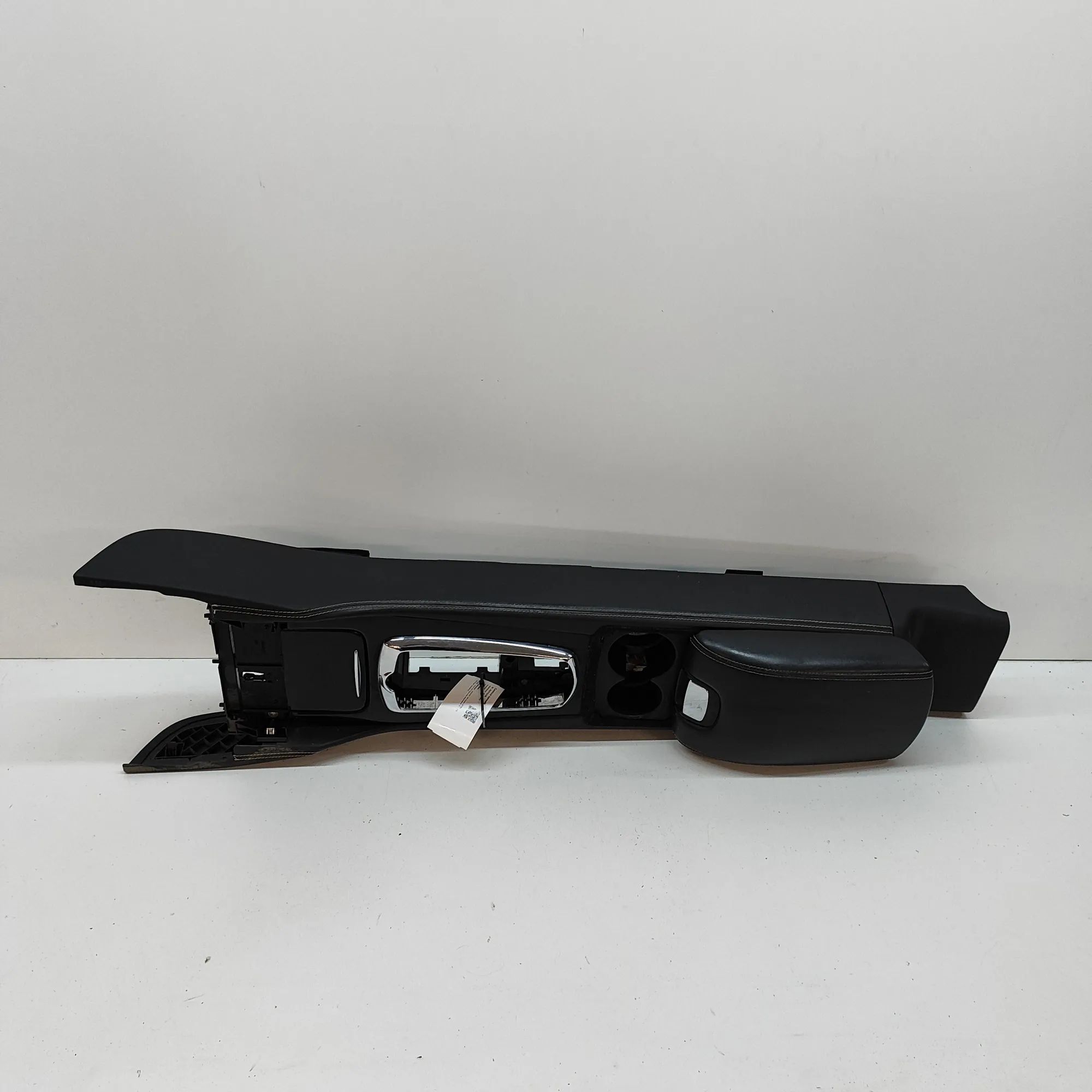 Jaguar XK center console