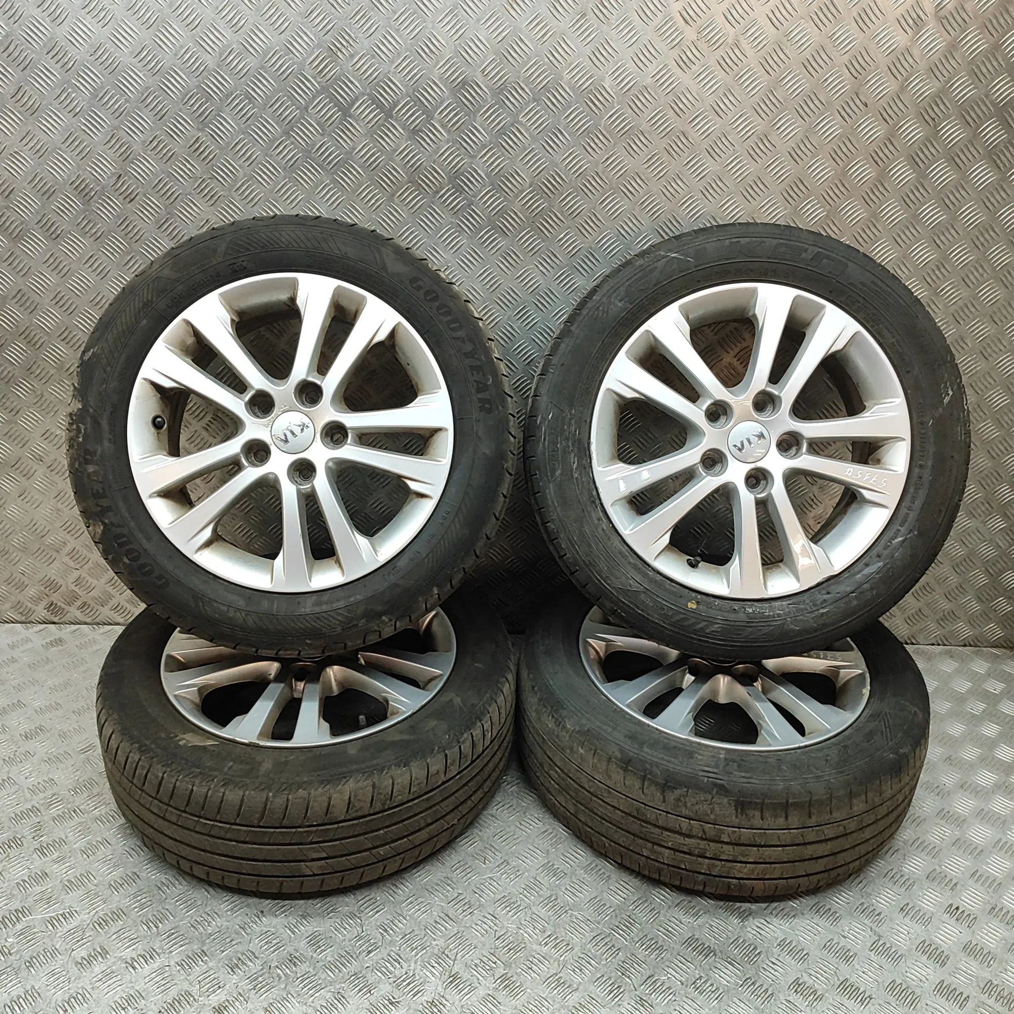 Kia ceed (JD) Alloy Wheel Set Alloy wheel set — KIA CEE\'D (JD) (2012-2018) —...