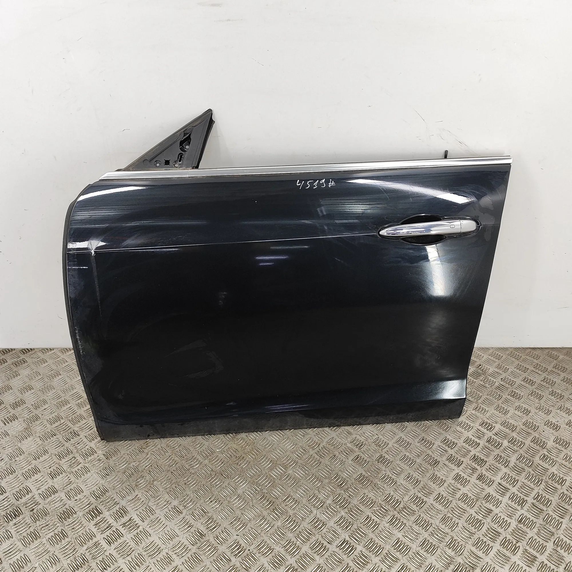 Maserati Ghibli Door — front left Door — front left — MASERATI GHIBLI (M157) (201...