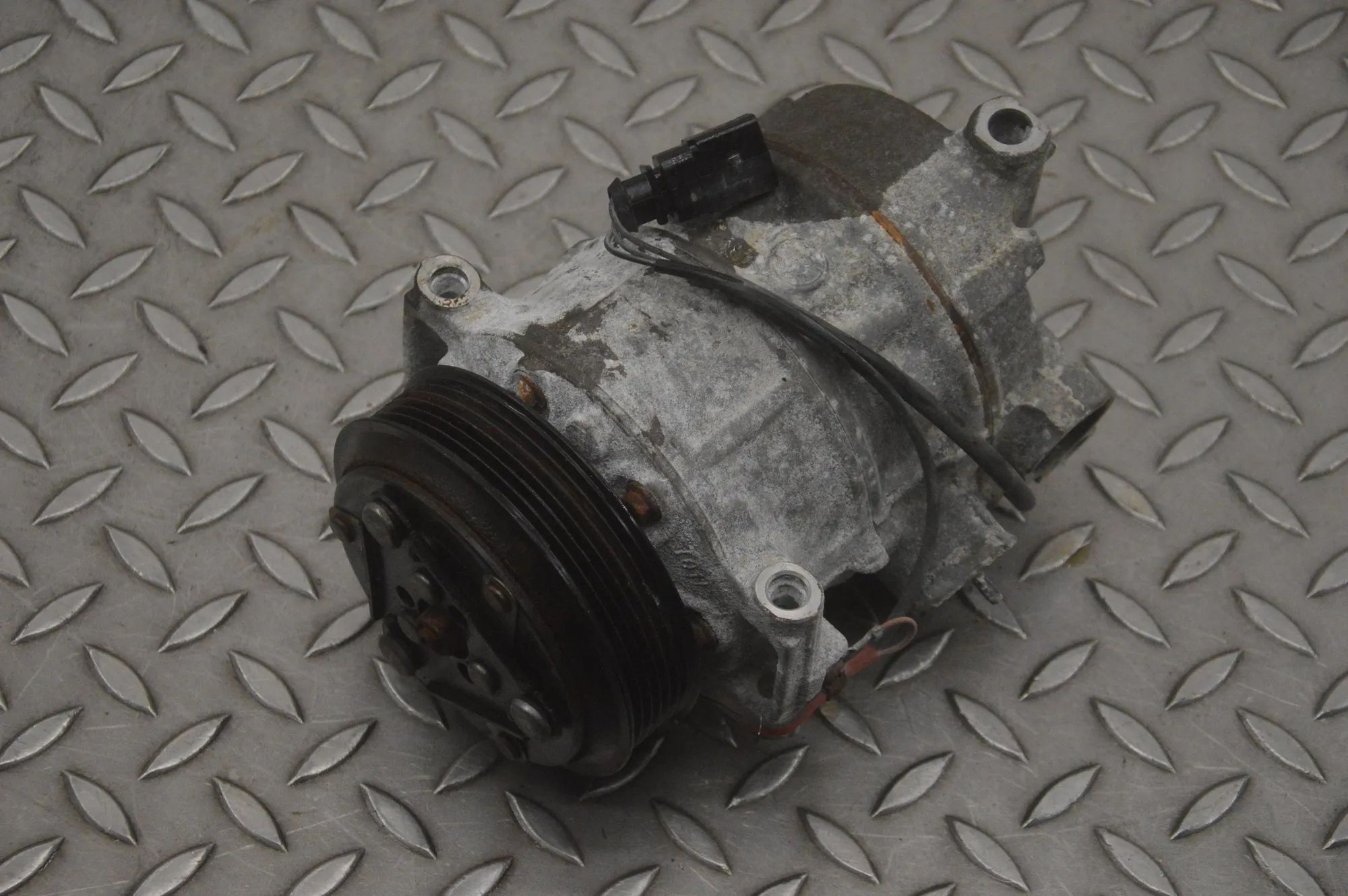 Porsche 911 (991) Air-conditioning compressor Air-conditioning compressor — PORSCHE 911 (991)...