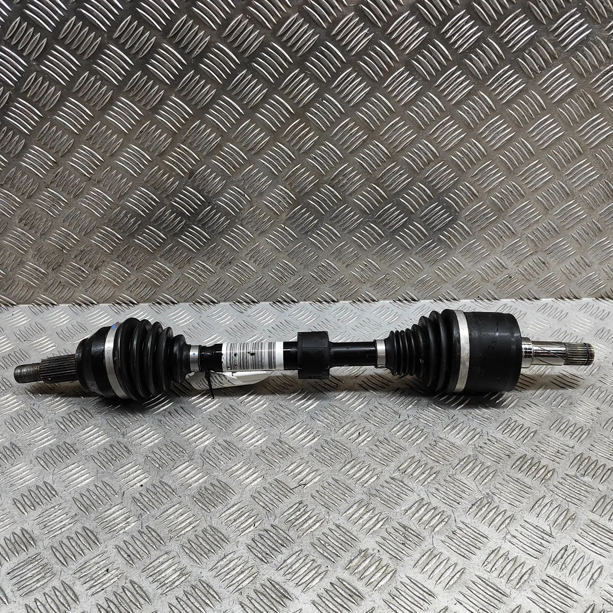 Jaguar I-Pace Front Left Driveshaft Front Left Driveshaft — JAGUAR I-PACE (X590) (2...