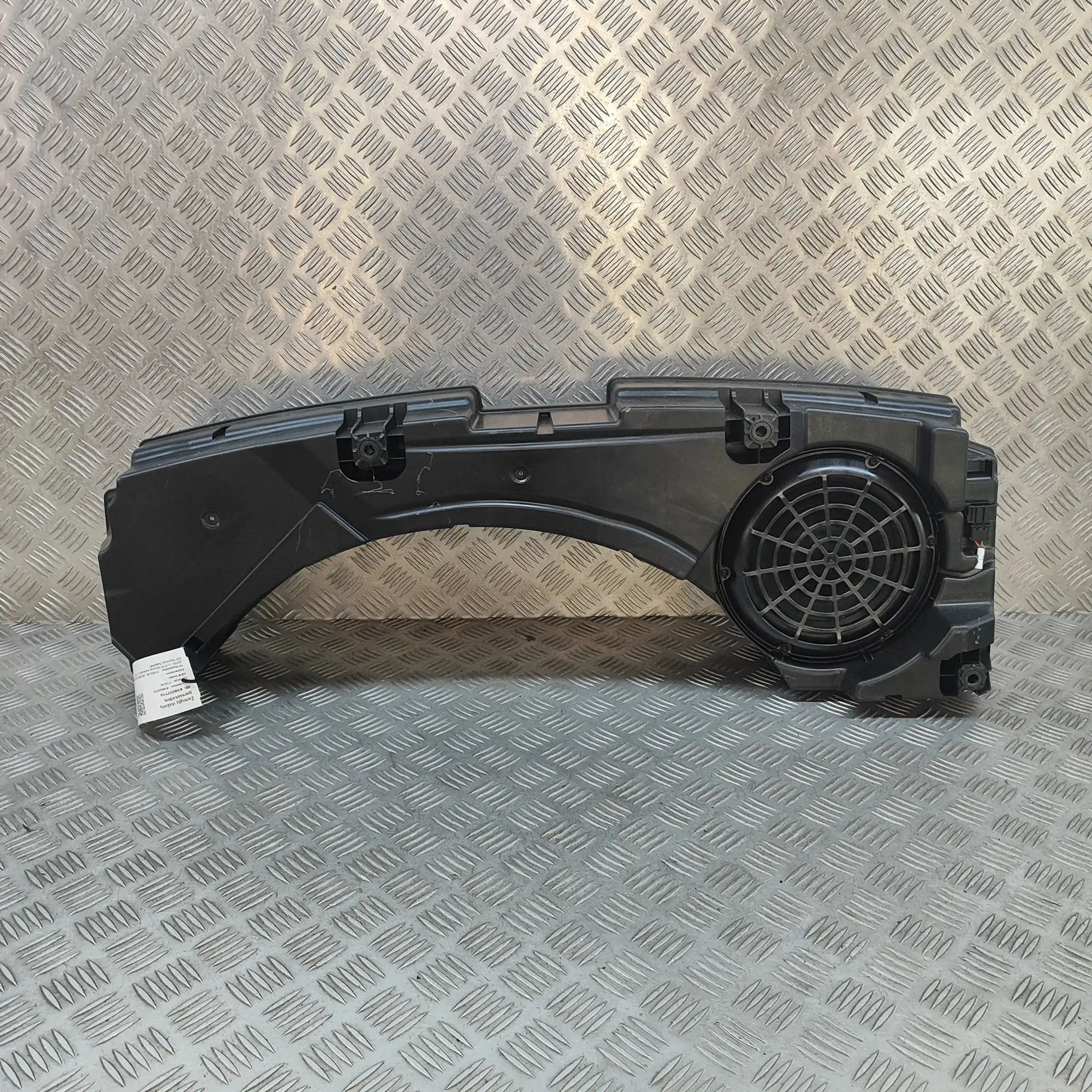 Porsche Cayenne Bassokaiuttimen Subwoofer — PORSCHE CAYENNE (Coupe 9YB) (2019-....