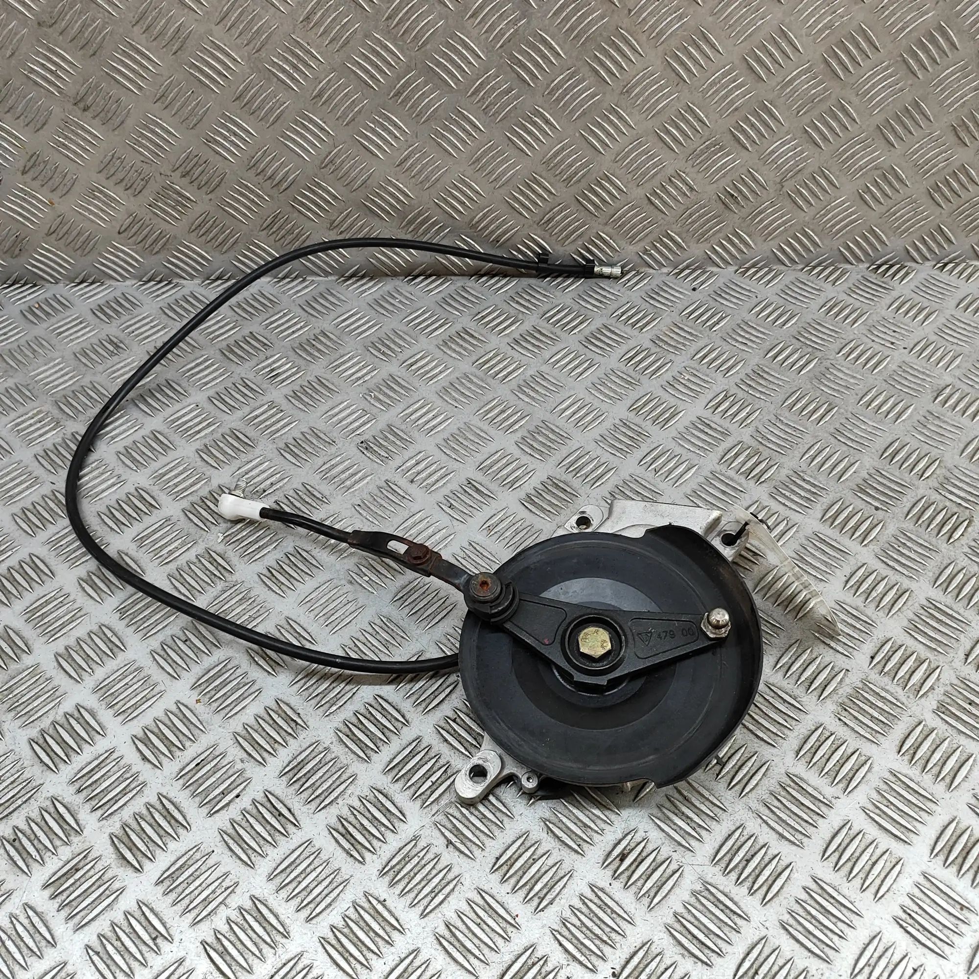 Porsche Boxster (986) Roof Folding Mechanism Roof folding mechanism — PORSCHE BOXSTER (986) ...