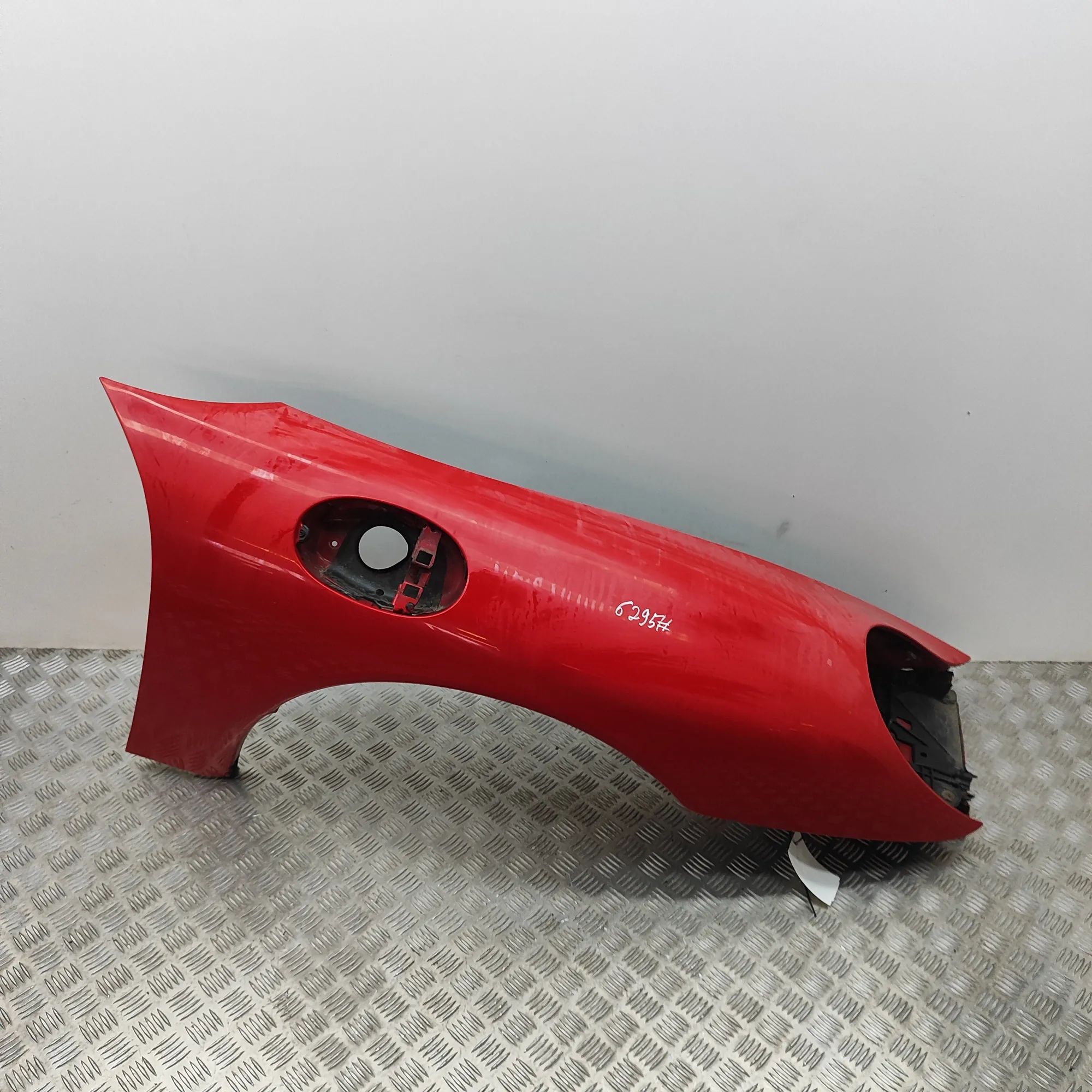 Porsche Boxster (986) Front Right Fender Front Right Fender — PORSCHE BOXSTER (986) (199...