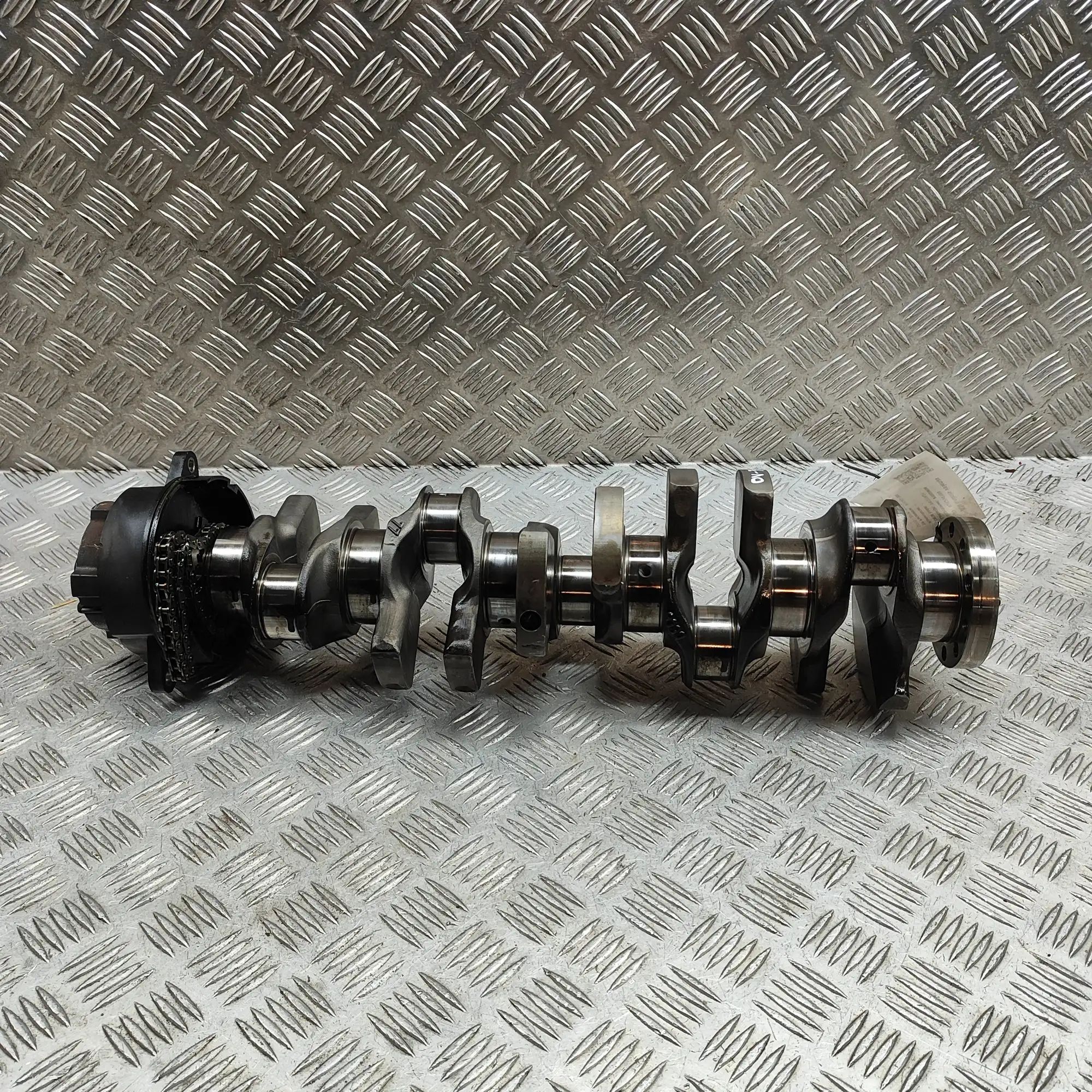 Volvo V60 kampiakseli Crankshaft — VOLVO V60 (2010-2018) — 31258389,3...