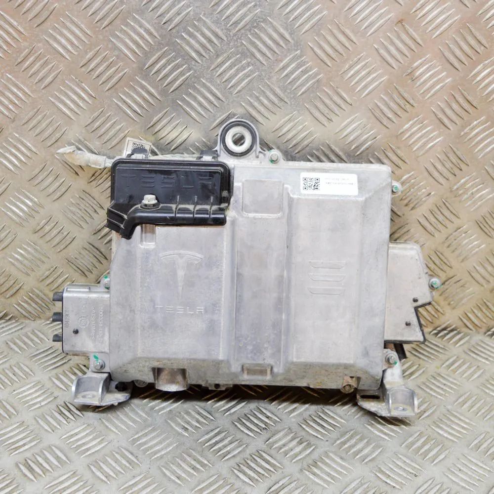 Tesla Model 3 Suspension Control Unit Suspension control unit — TESLA MODEL 3 (2018-....