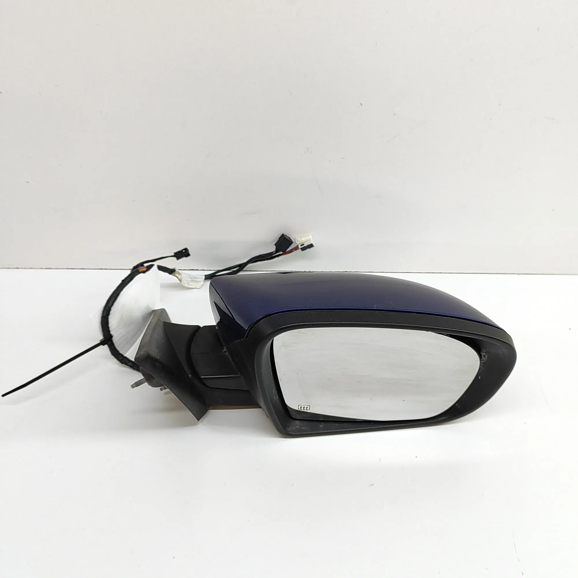 Maserati Ghibli Right Side Wing Mirror Right Side Wing Mirror — MASERATI GHIBLI (M157)...