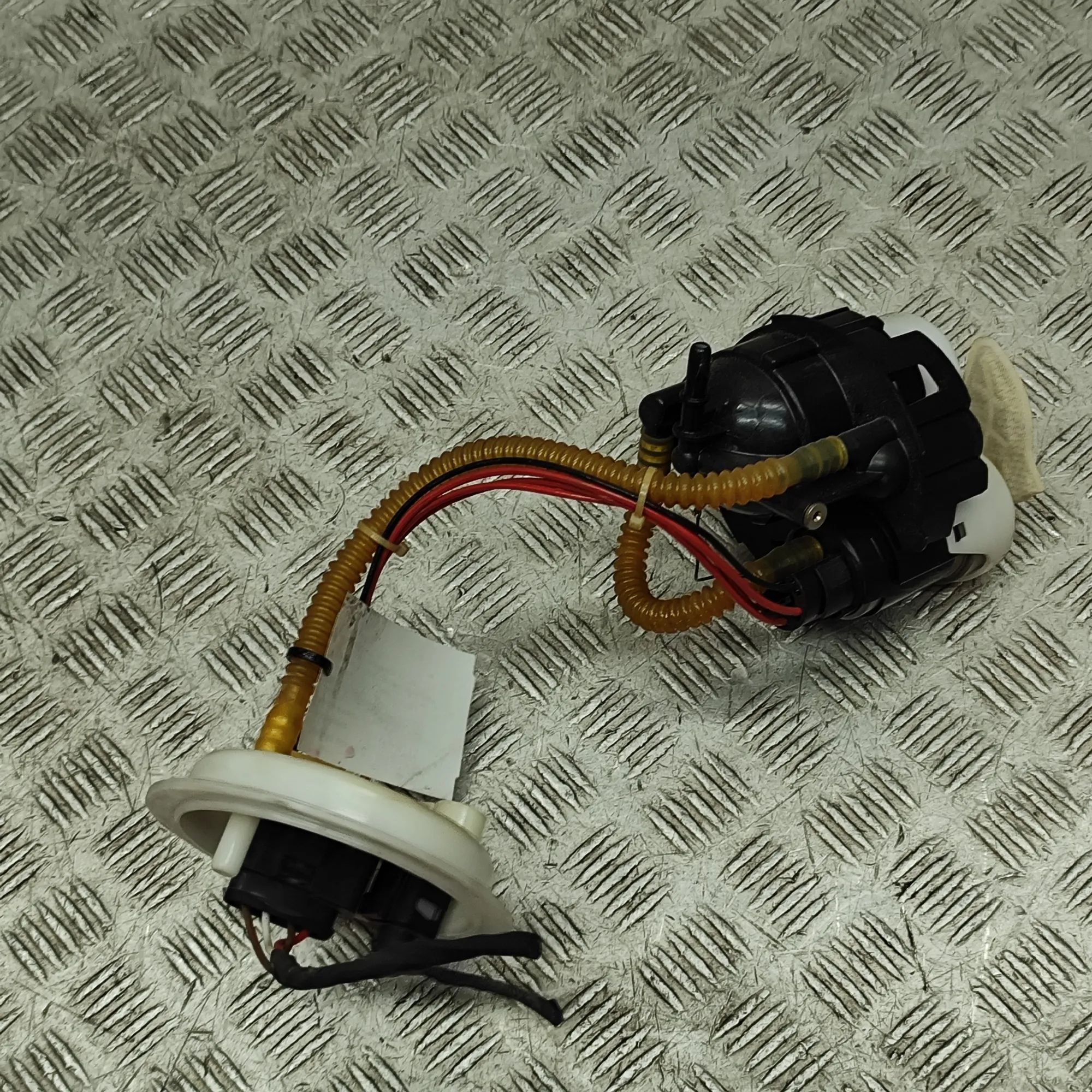 Porsche Cayenne Fuel Tank Pump Fuel Tank Pump — PORSCHE CAYENNE (9Y0/9Y3) (201...