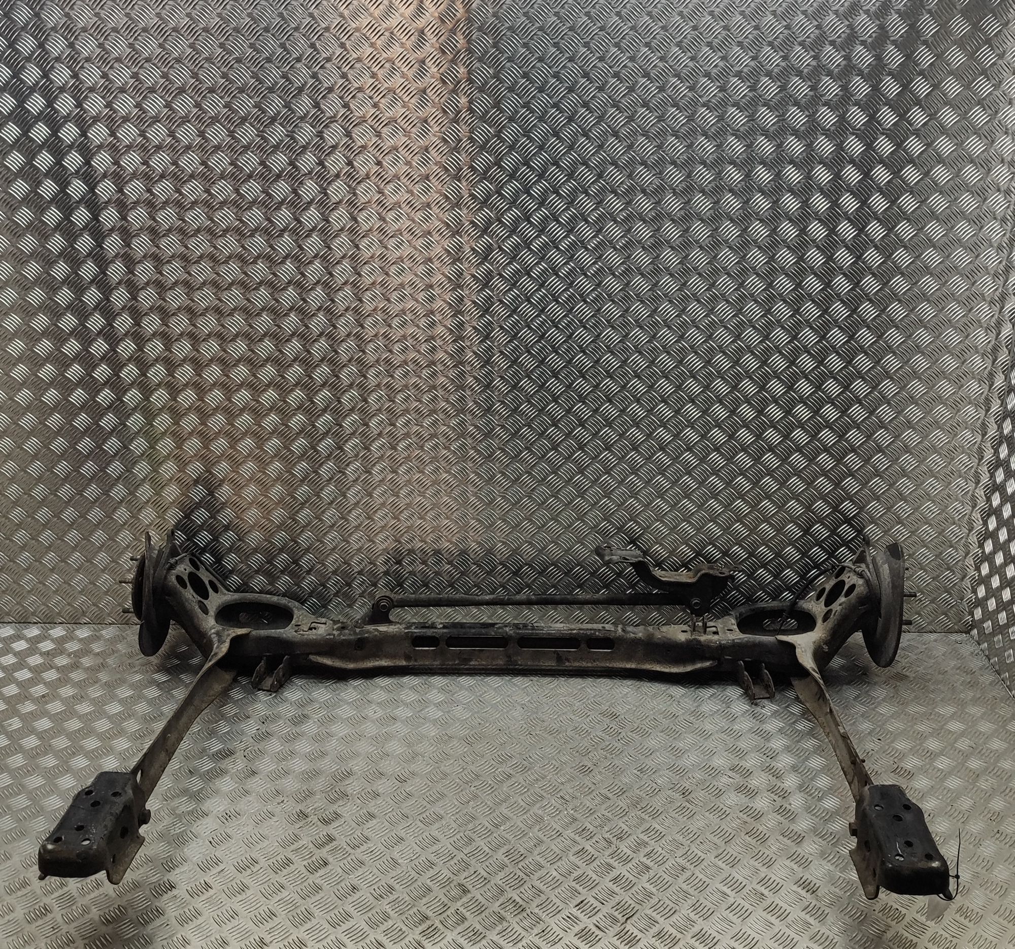 Chrysler Grand Voyager / Town & Country Rear Axle Rear axle — CHRYSLER GRAND (VOYAGER V RT) (2007...