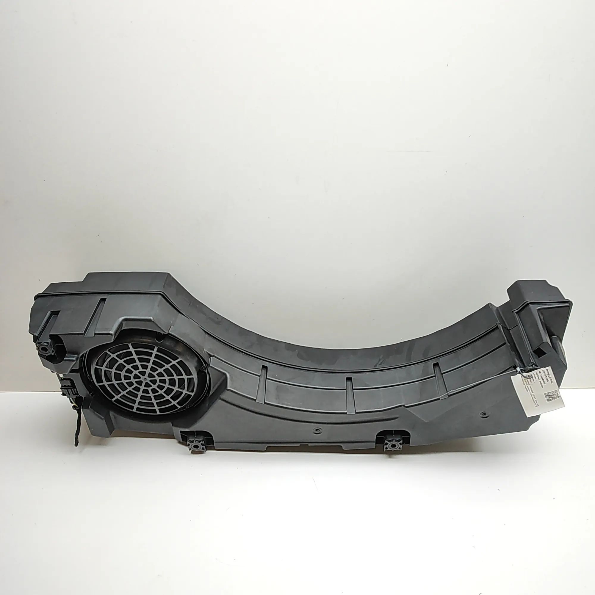 Porsche Cayenne Bassokaiuttimen Subwoofer — PORSCHE CAYENNE (Coupe 9YB) (2019-....