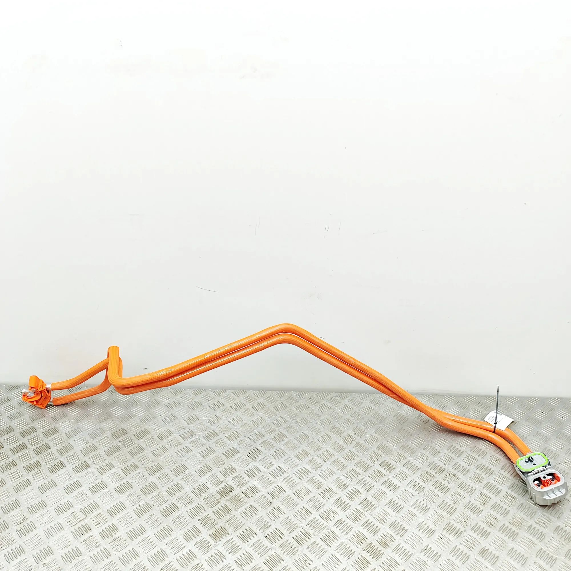 Tesla Model 3 Battery Charging Cable Battery charging cable — TESLA MODEL Y (2019-.....