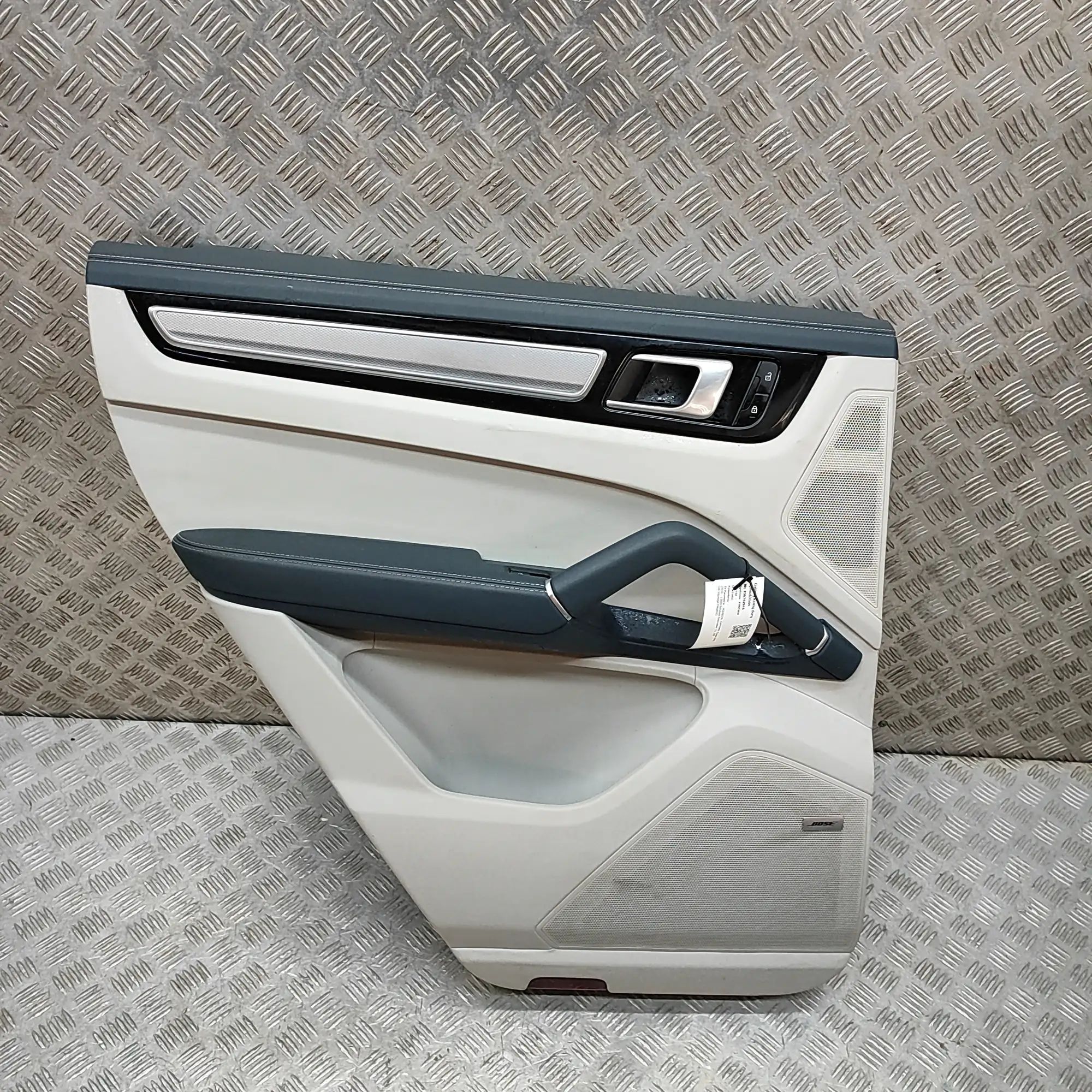 Porsche Cayenne Rear Left Door Panel Rear Left Door Panel — PORSCHE CAYENNE (Coupe 9...