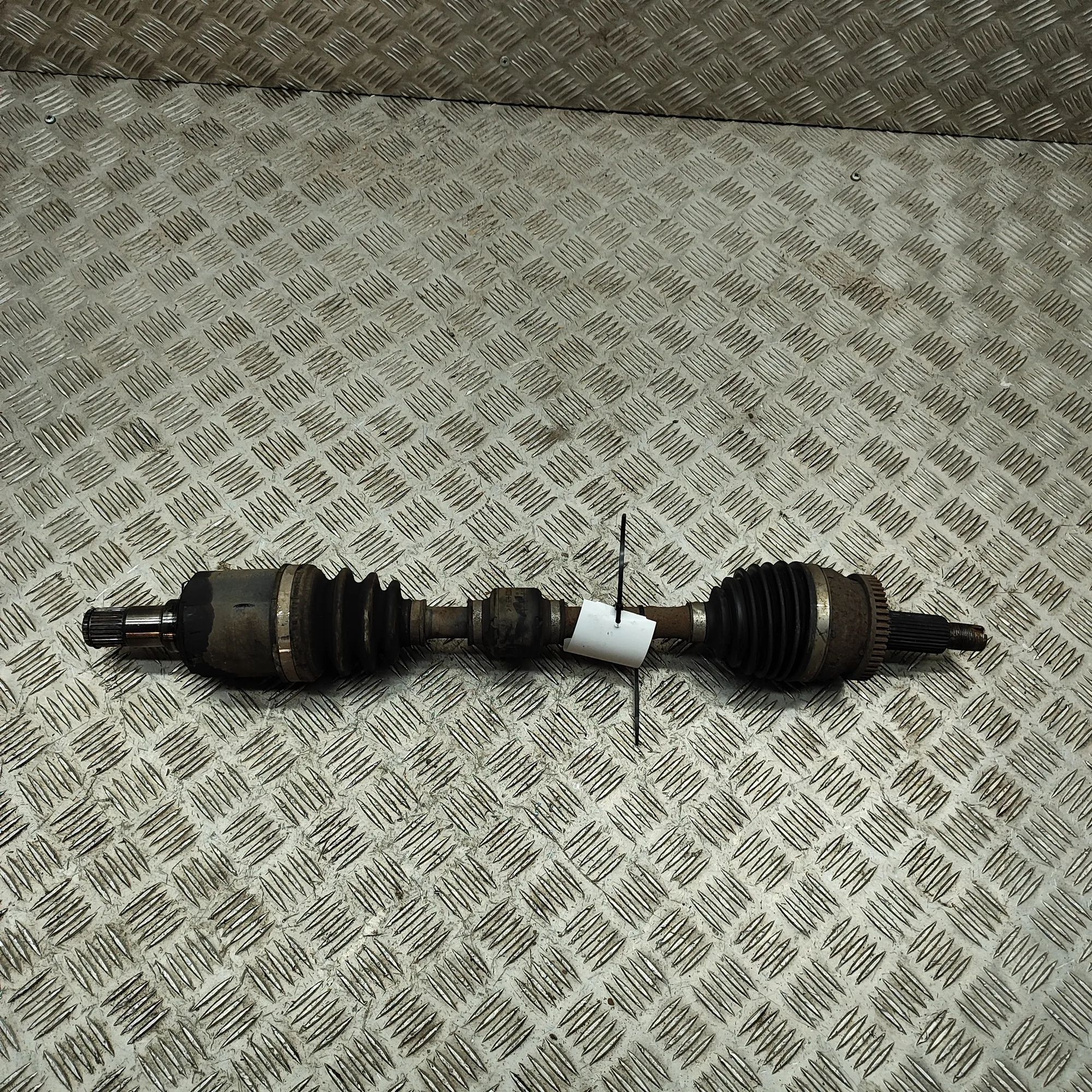 Kia Optima (JF) Front Left Driveshaft Front Left Driveshaft — KIA OPTIMA (Sportswagon...