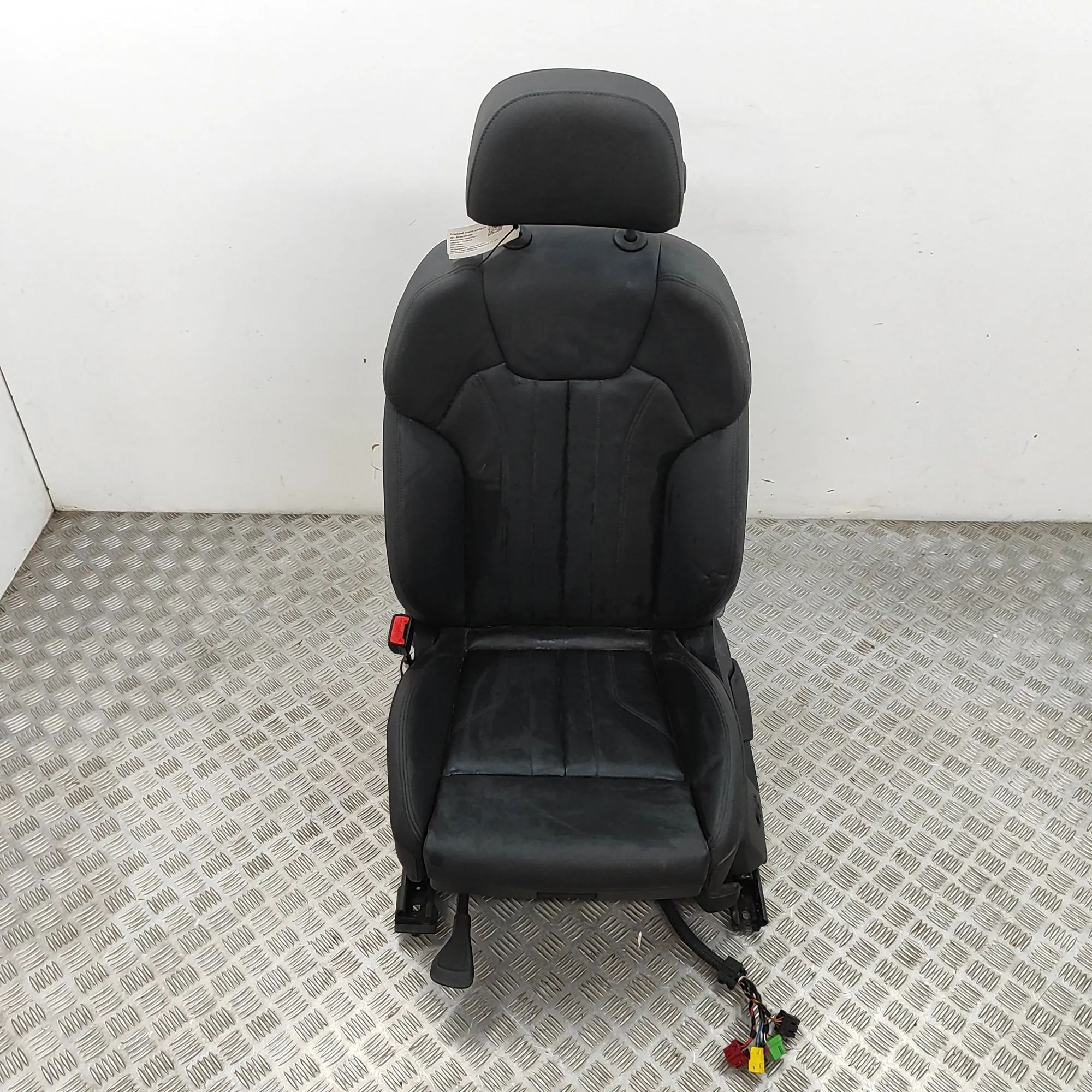 Audi Q5 (FY) Front Left Seat Front left seat — AUDI Q5 (FY) (2016-...) — 80A...
