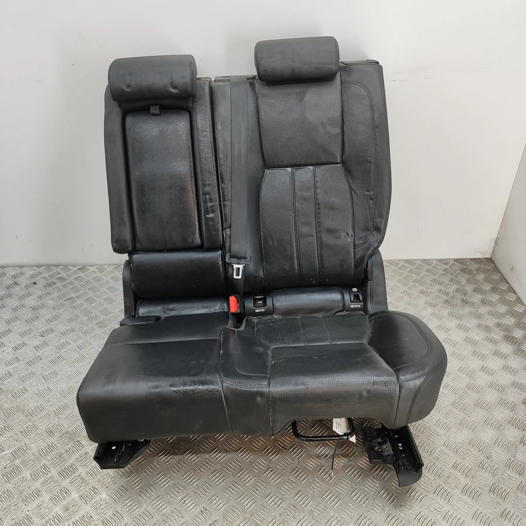 Land Rover Discovery Sport Rear seat Rear seat — LAND ROVER DISCOVERY SPORT (L550) (...