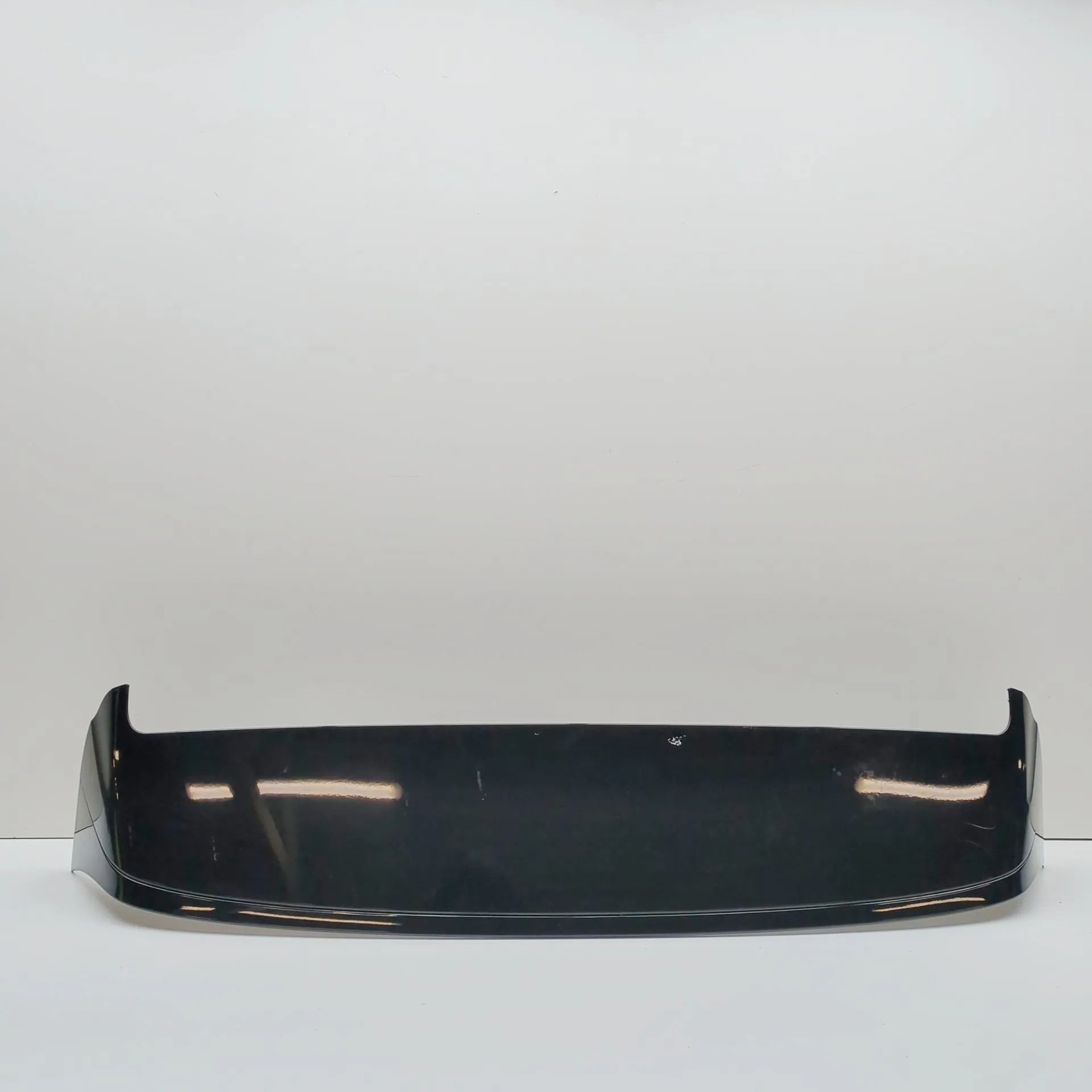 Volkswagen Touareg Tailgate Bootlid Spoiler Tailgate Bootlid Spoiler — VW TOUAREG (CR7) (20...
