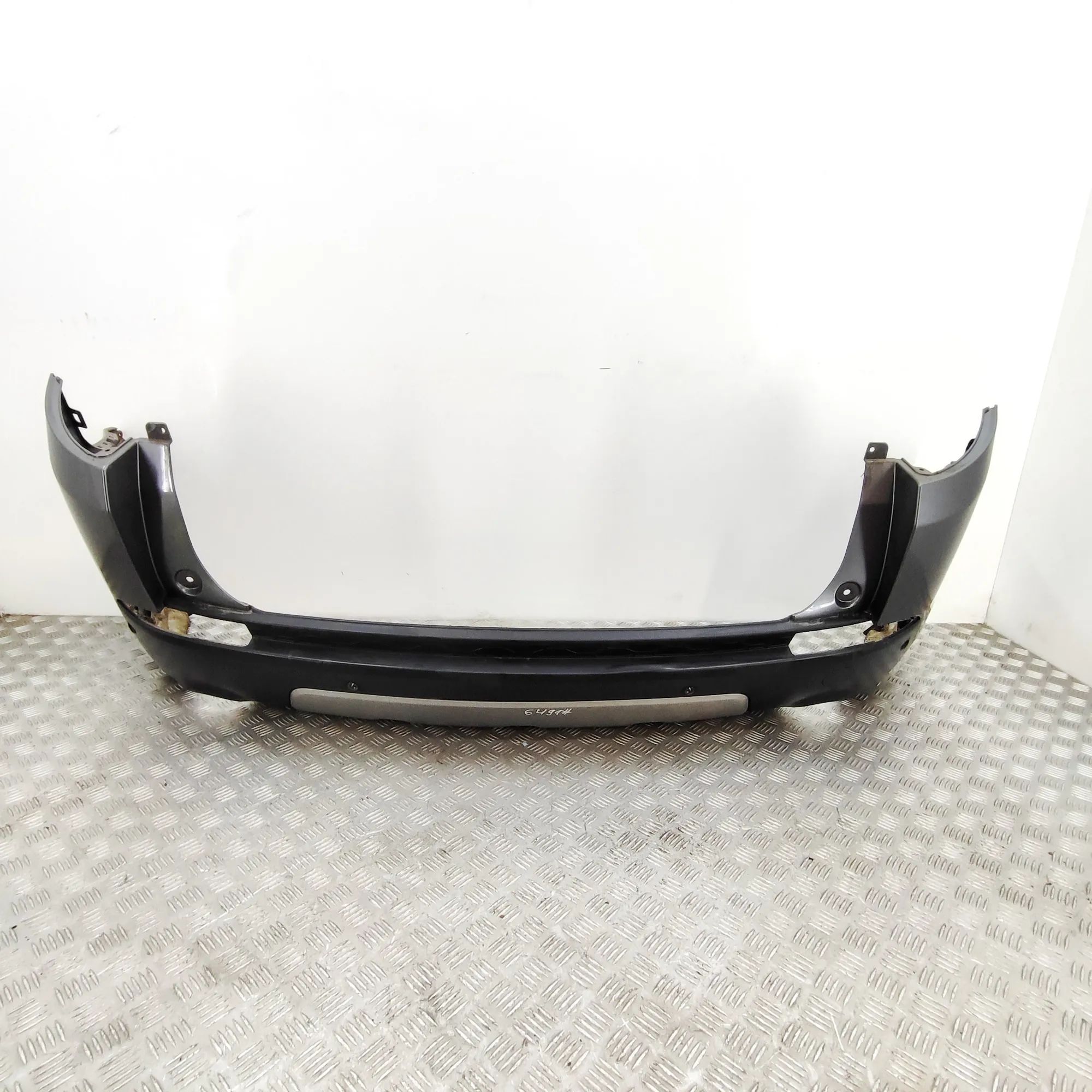 Land Rover Discovery Sport Bumper rear Bumper rear — LAND ROVER DISCOVERY SPORT (L550)...