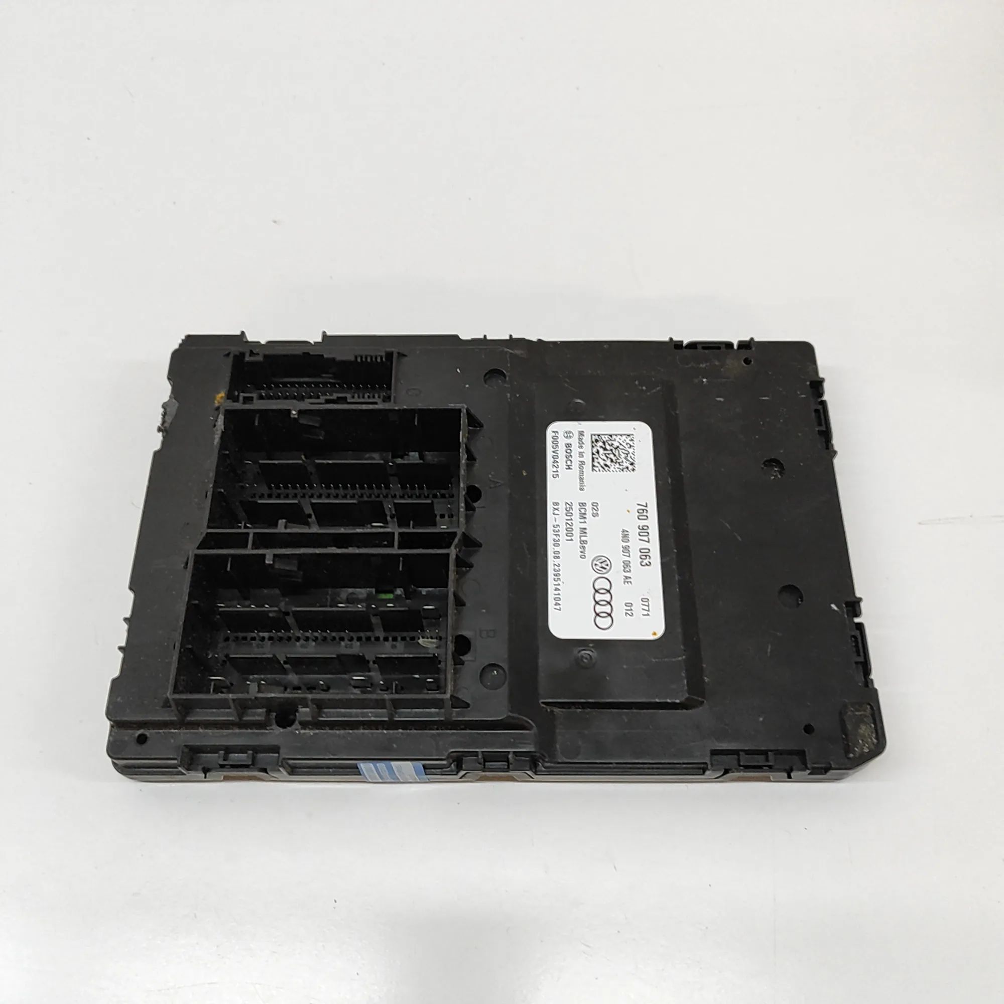 Volkswagen Touareg Comfort Control Unit Comfort Control Unit — VW TOUAREG (CR7) (2017-....