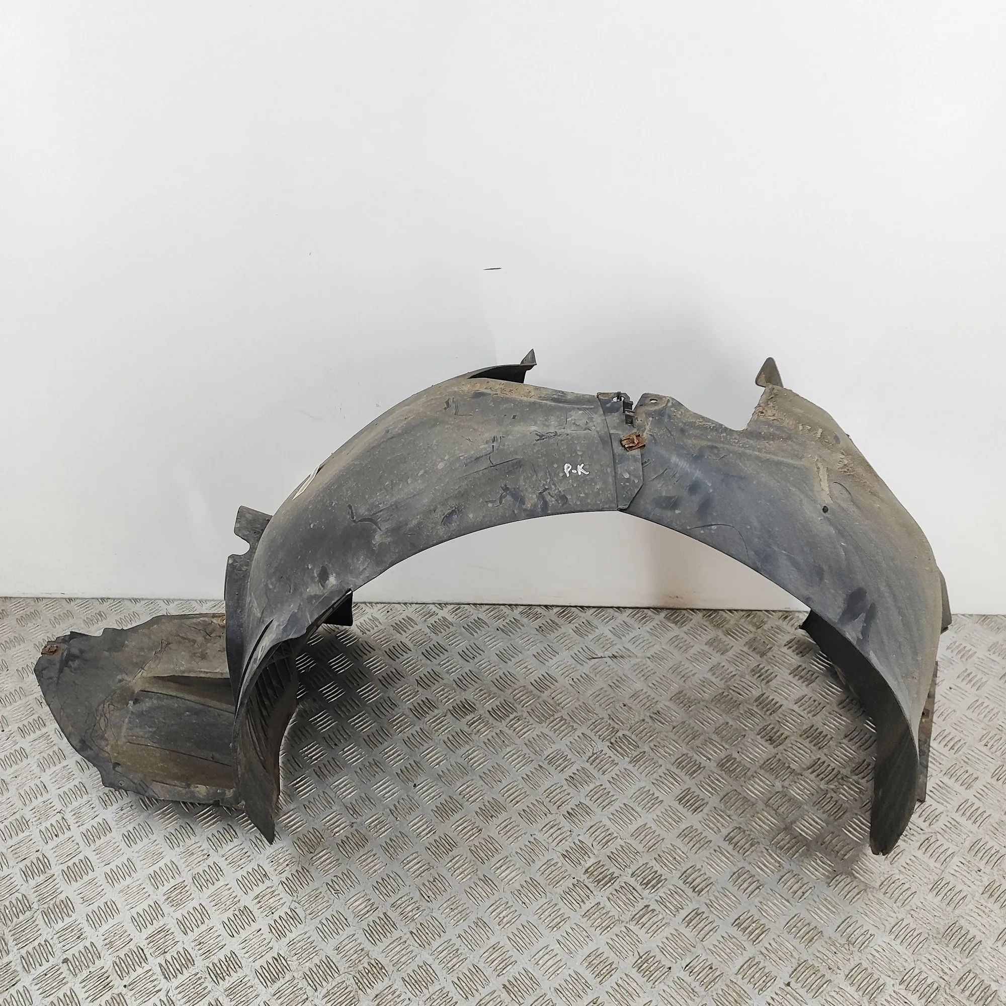 Porsche 911 (991) Front Left Arch Liner Front Left Arch Liner — PORSCHE 911 (991) (2011...