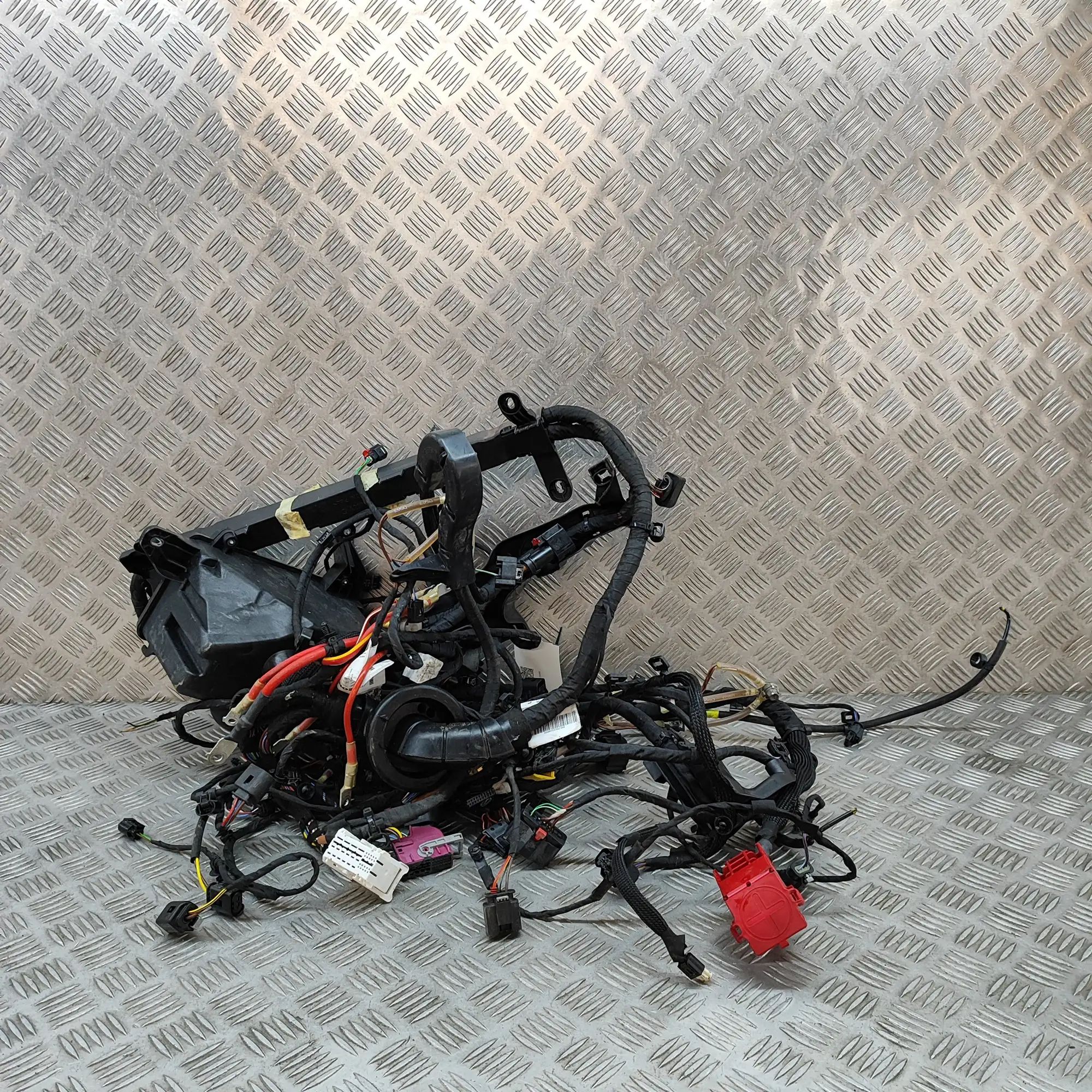 Mercedes-Benz EQE (V295 / X294) Engine Cable Harness Engine Cable Harness — MERCEDES BENZ EQE (V295)...