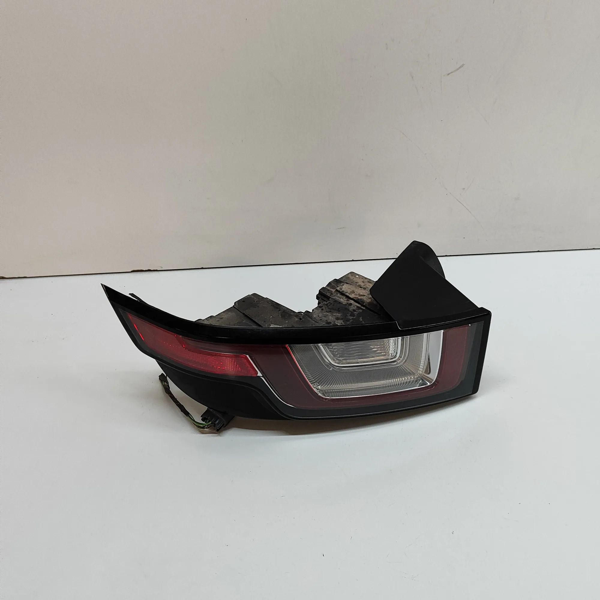 Land Rover Range Rover Evoque Rear Left Tail Light Rear Left Tail Light — LAND ROVER RANGE ROVER E...