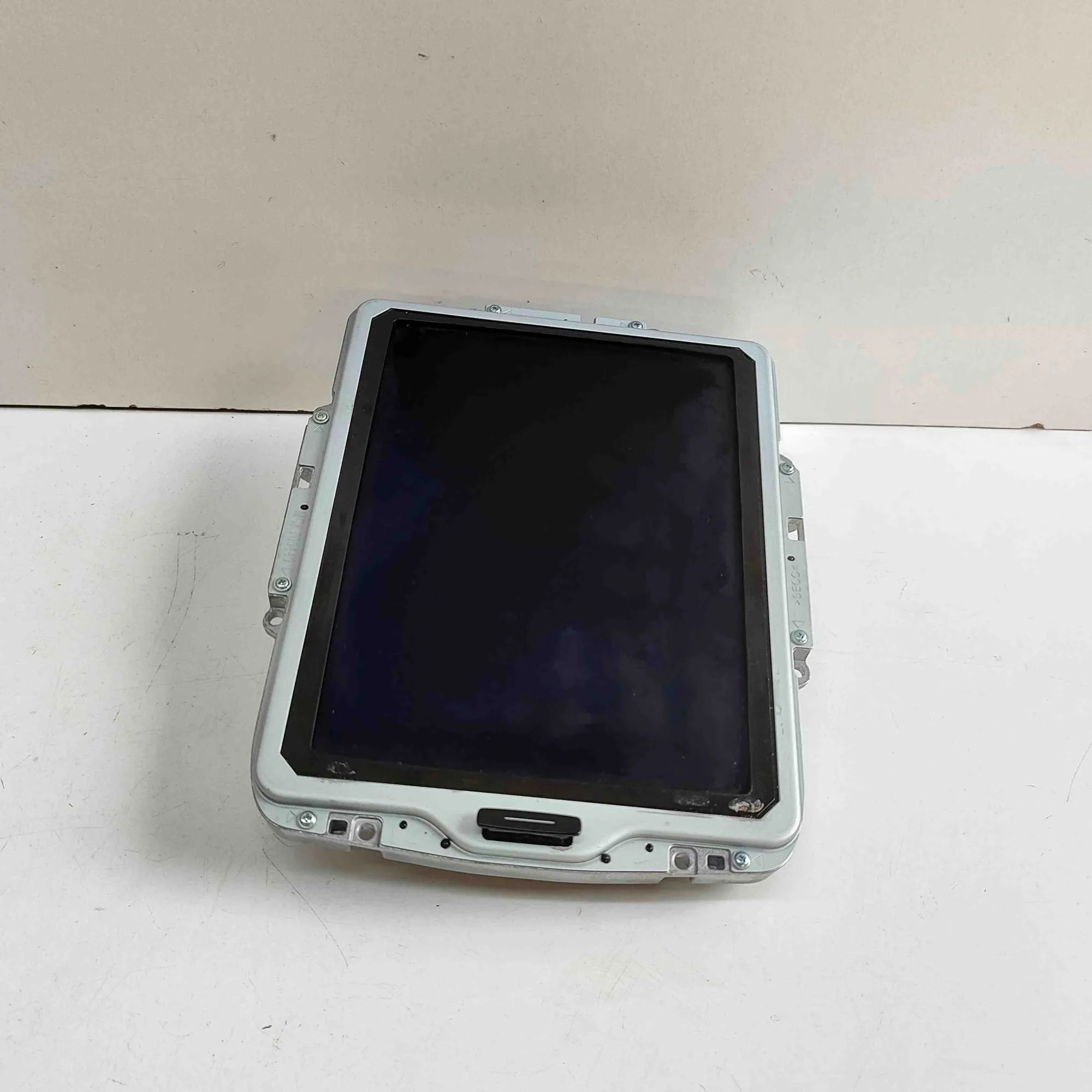 Volvo V60 Navigation display Navigation display — VOLVO V60 (II 225, 227) (2...