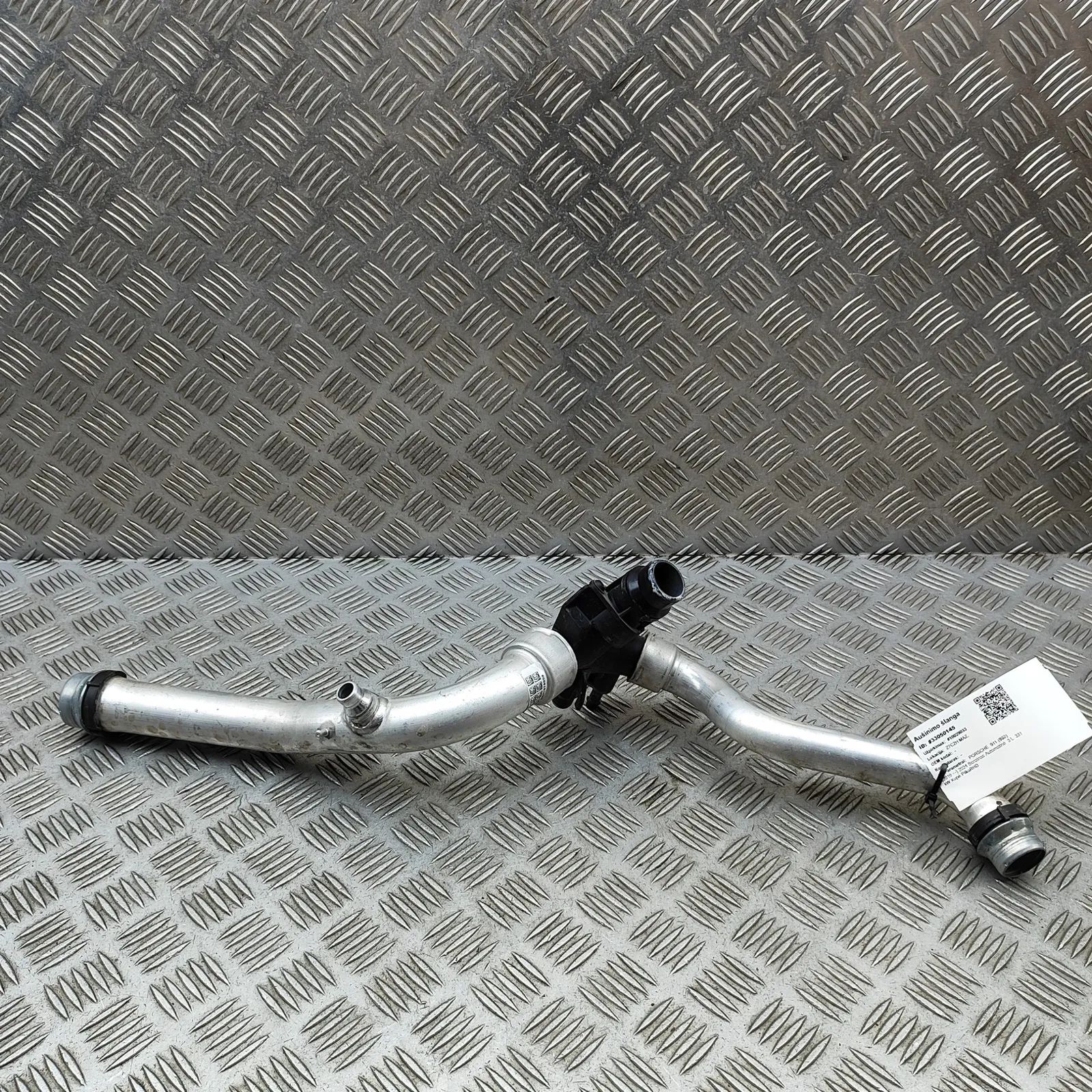 Porsche 911 (992) Coolant hose Coolant hose — PORSCHE 911 (992) (2019-...) — 9...