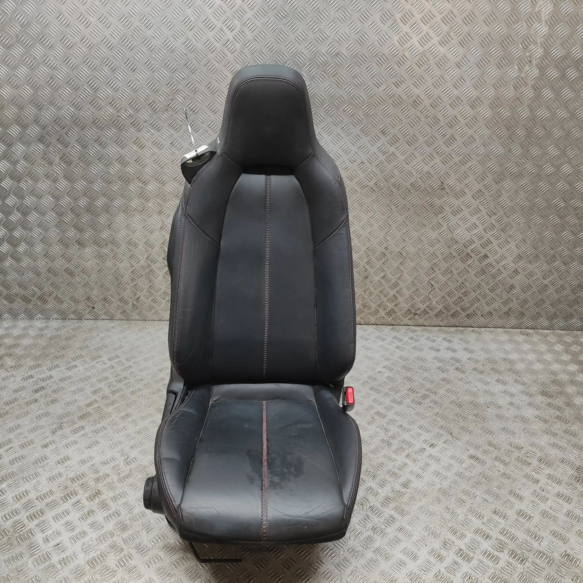 Mazda MX-5 Front Right Seat