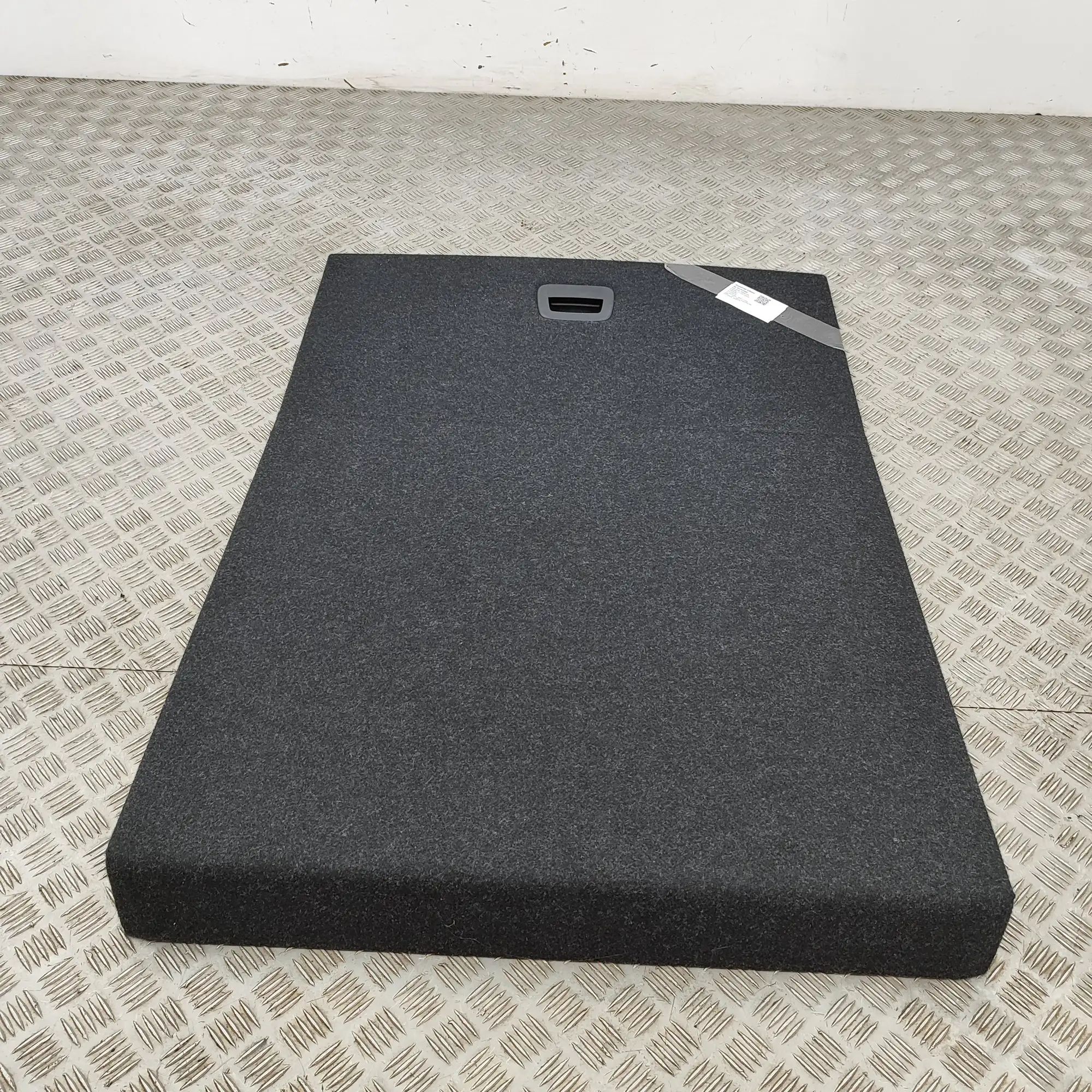 BMW 5 / i5 (G60 / G61) Boot carpet