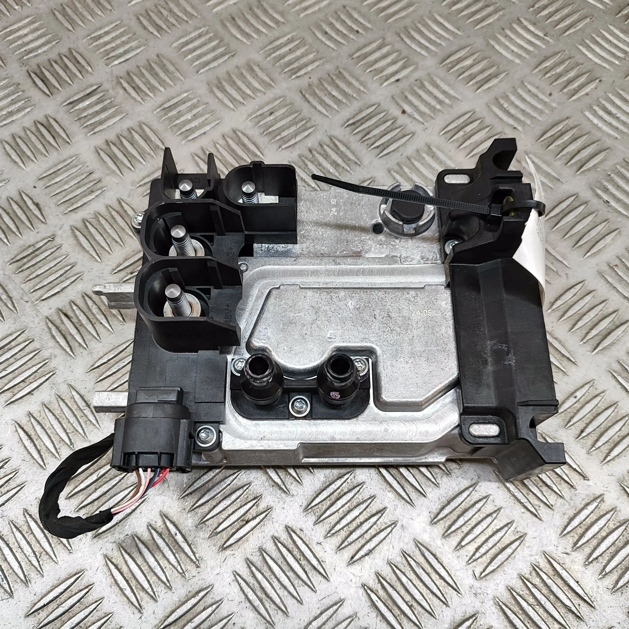 Mercedes-Benz CLA (C118) Power Distribution Unit Power distribution unit — MERCEDES BENZ CLA (Co...