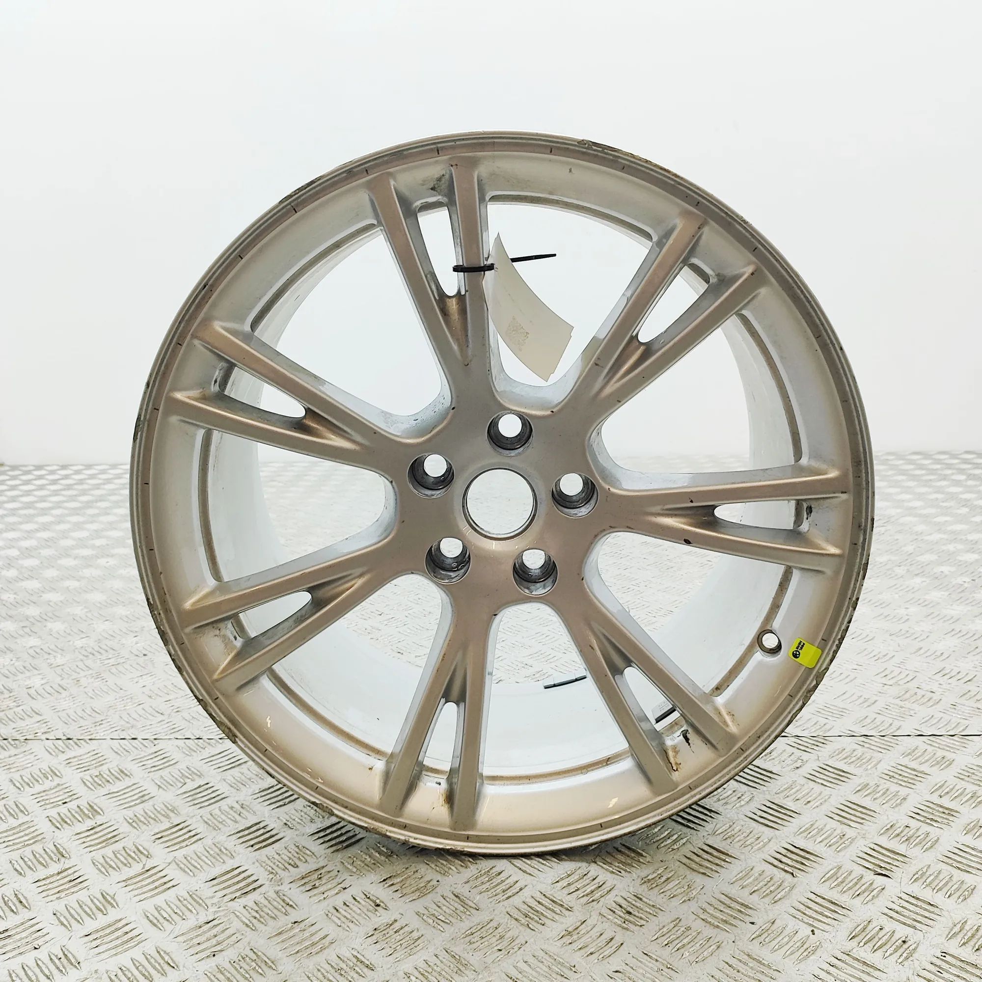 Tesla Model 3 Alloy Wheel Alloy wheel — TESLA MODEL Y (2019-...) — 118822...