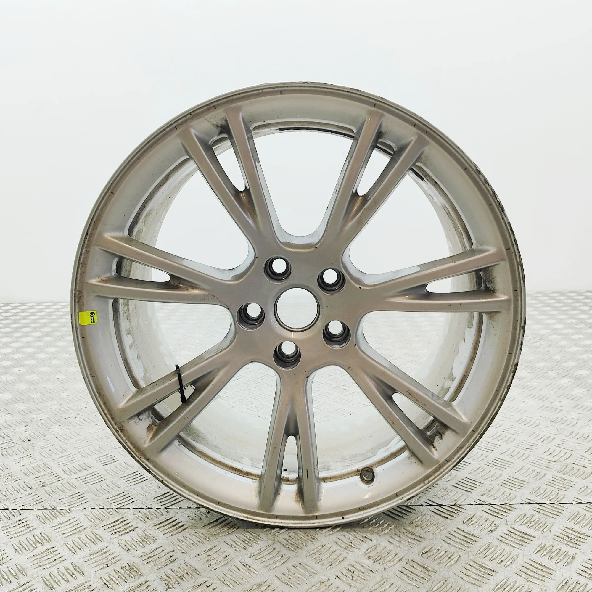 Tesla Model 3 Alloy Wheel Alloy wheel — TESLA MODEL Y (2019-...) — 118822...