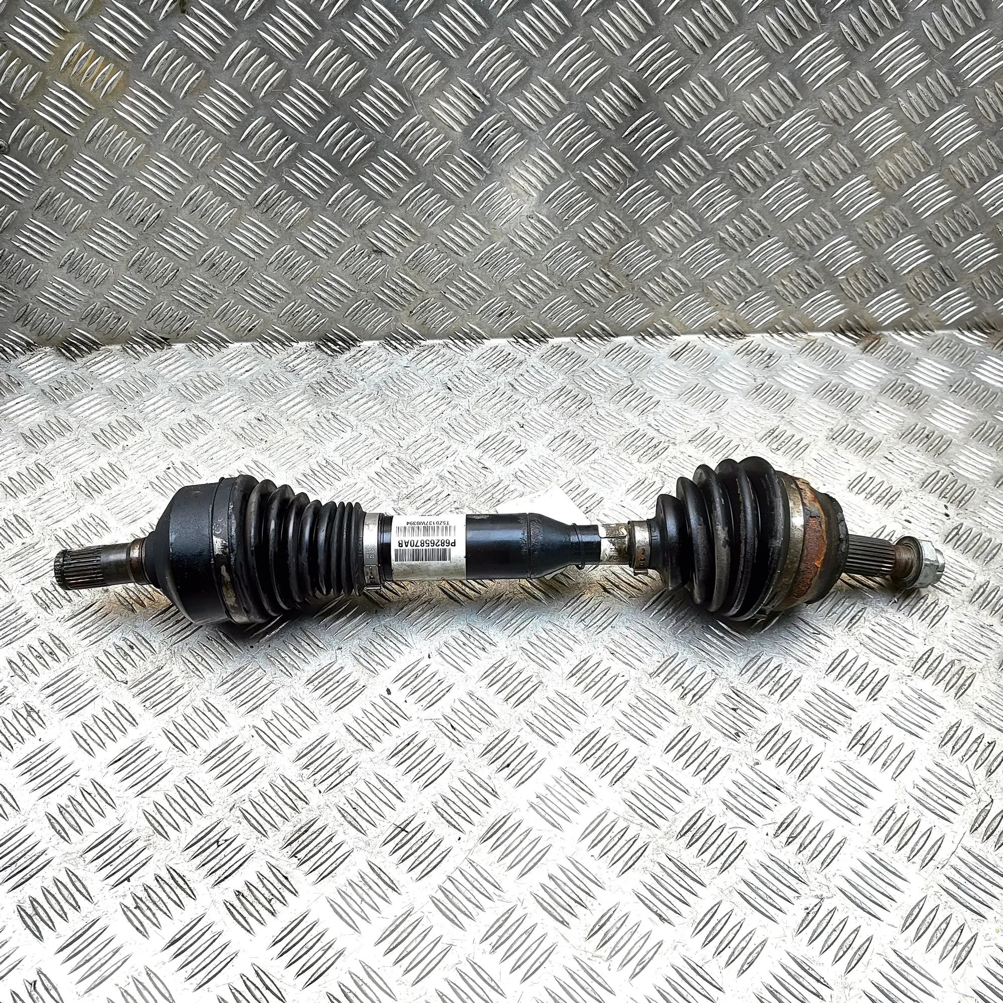 Jeep Cherokee (KL) Front Right Driveshaft Front Right Driveshaft — JEEP CHEROKEE (KL) (20...