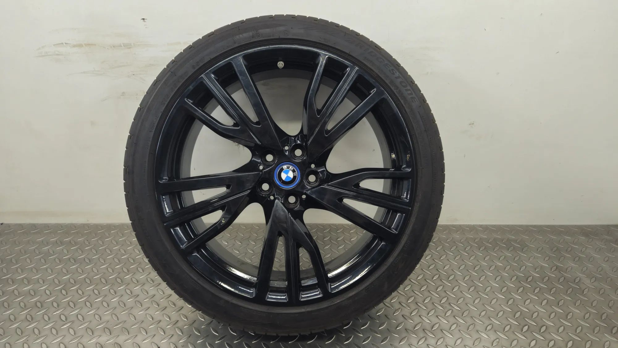 BMW i8 (l12, l15) Alloy Wheel