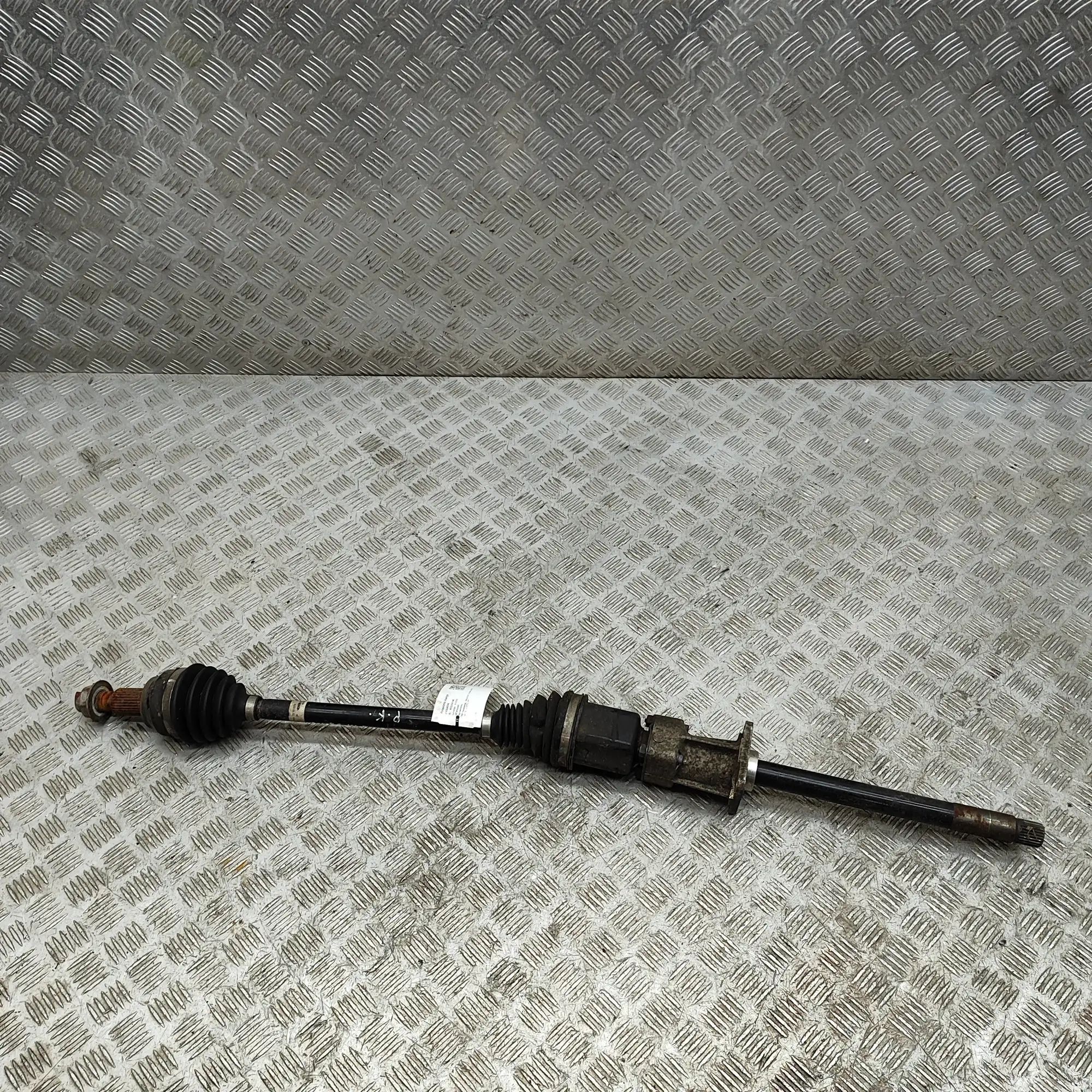 Maserati Ghibli Front Left Driveshaft Front Left Driveshaft — MASERATI GHIBLI (M157) ...