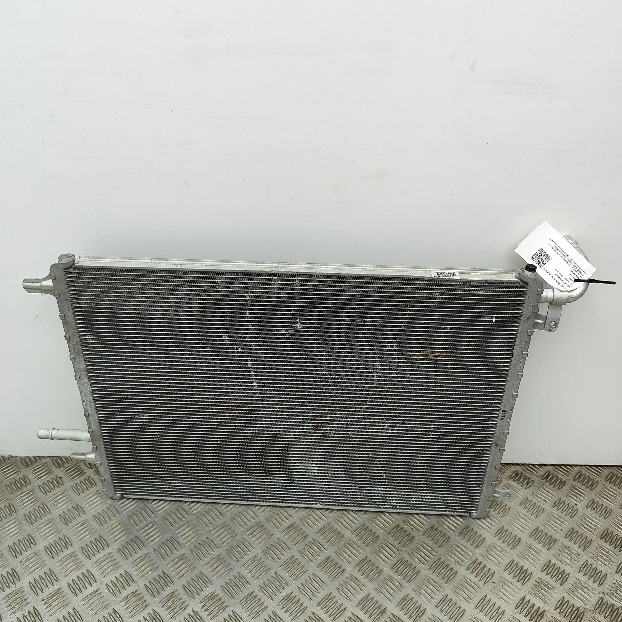Land Rover Range Rover Evoque Cooling Radiator Cooling Radiator — LAND ROVER RANGE ROVER EVOQU...