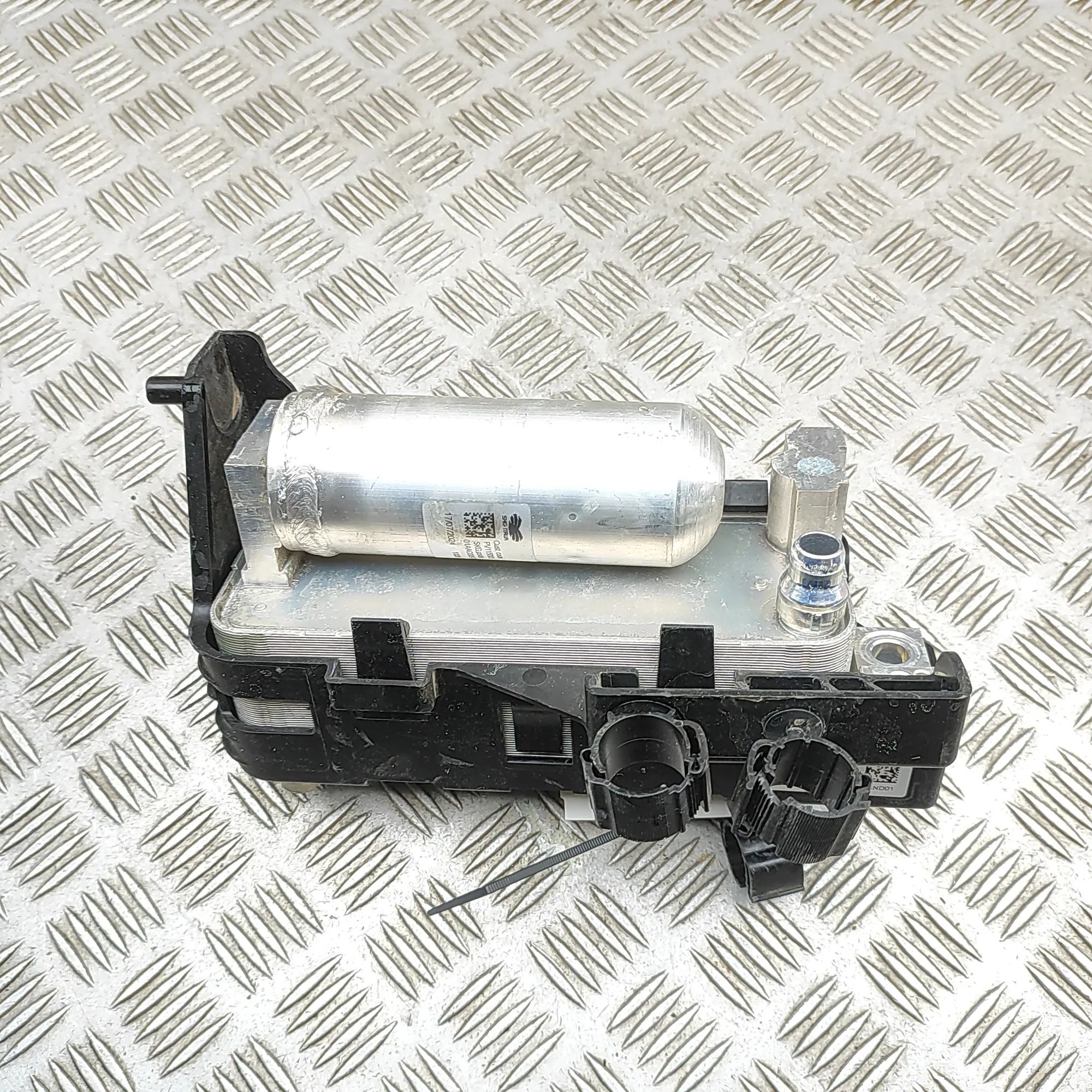 BMW 5 (G30 / G31) Air-conditioning receiver-drier