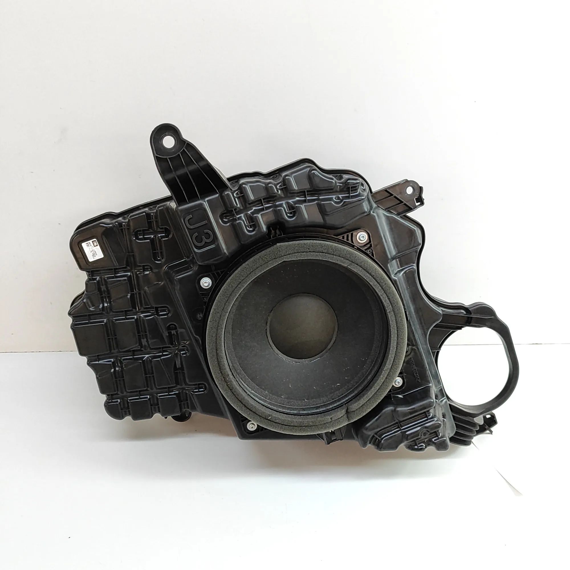 Toyota RAV4 (XA40) Bassokaiuttimen Subwoofer — TOYOTA RAV (4 V XA50) (2018-...) — ...