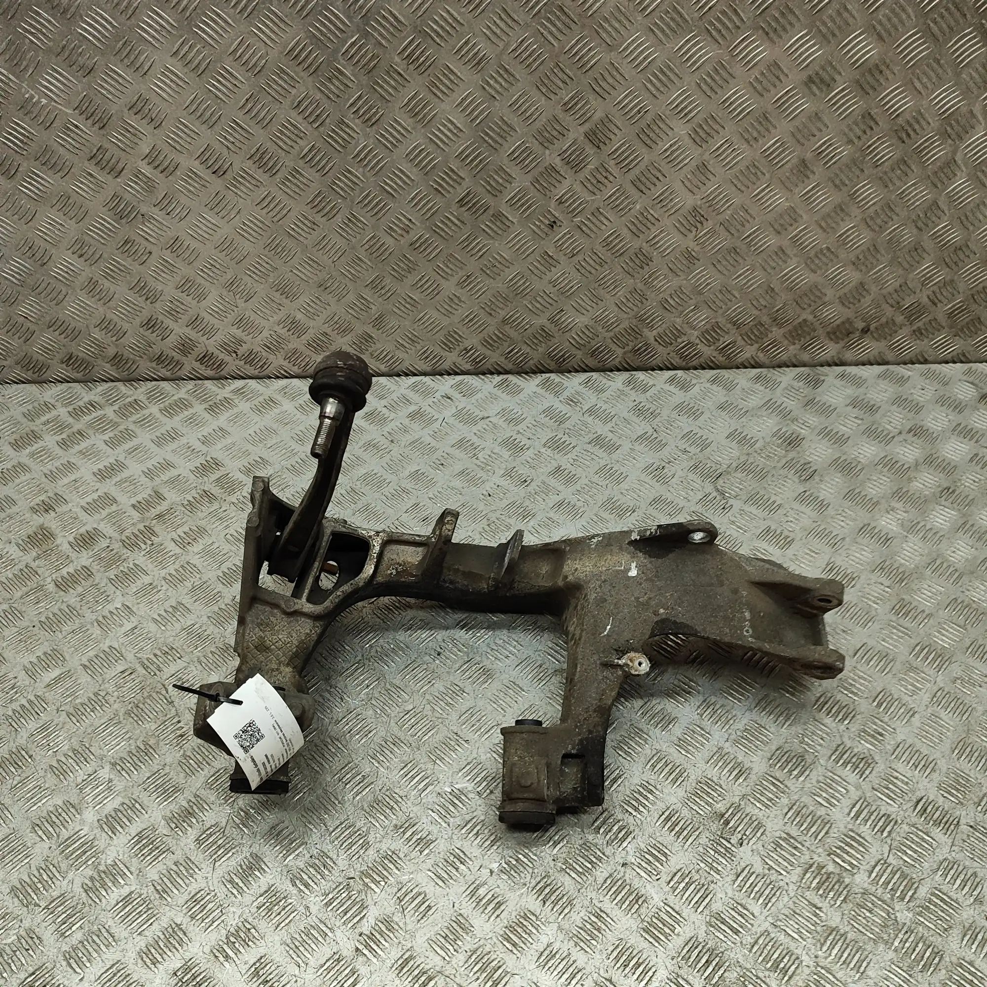 Porsche 911 (996) Left Side Subframe Bracket Left Side Subframe Bracket — PORSCHE 911 (996) ...