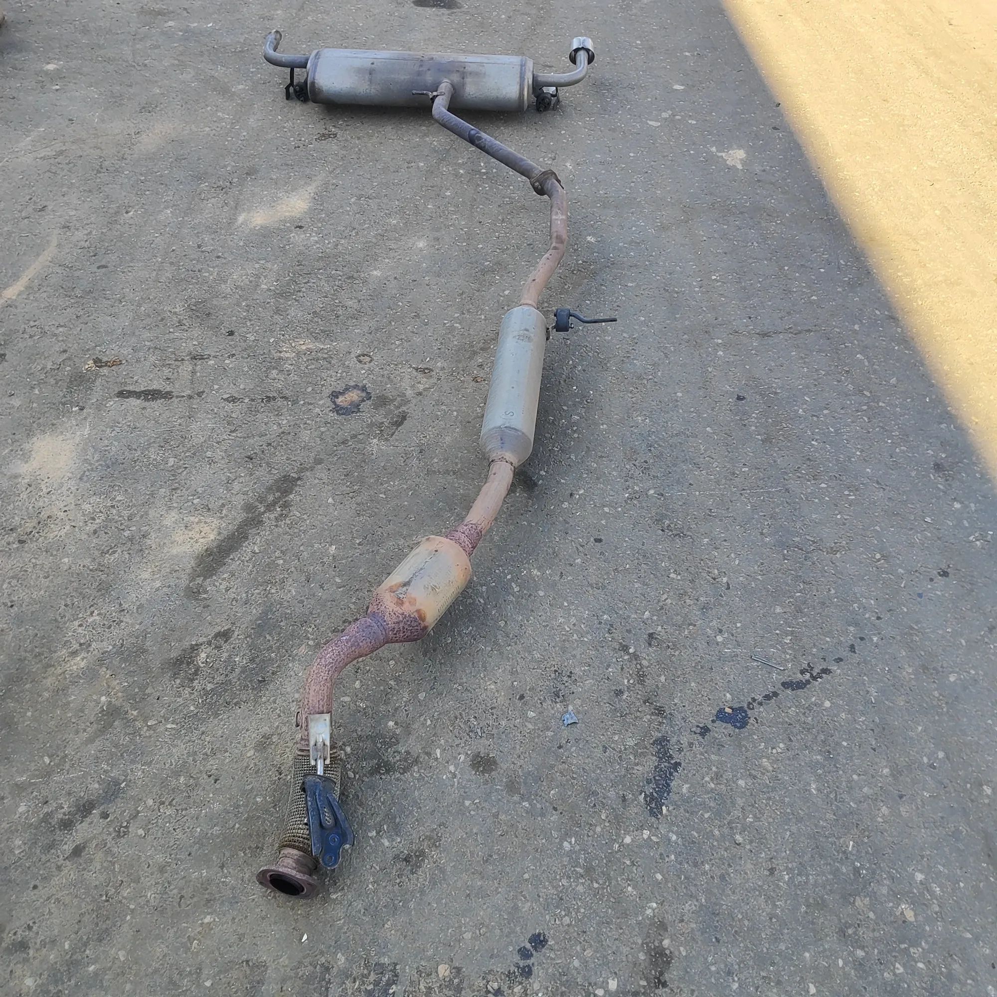 Toyota RAV4 (XA40) Exhaust Exhaust — TOYOTA RAV (4 V A5, H5) (2020-...) — ...