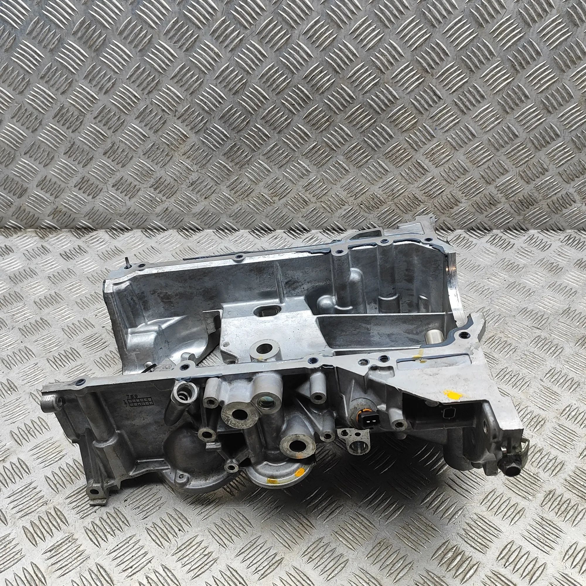 Nissan Juke Engine Oil Pan Engine Oil Pan — NISSAN JUKE (F15) (2010-...) —...