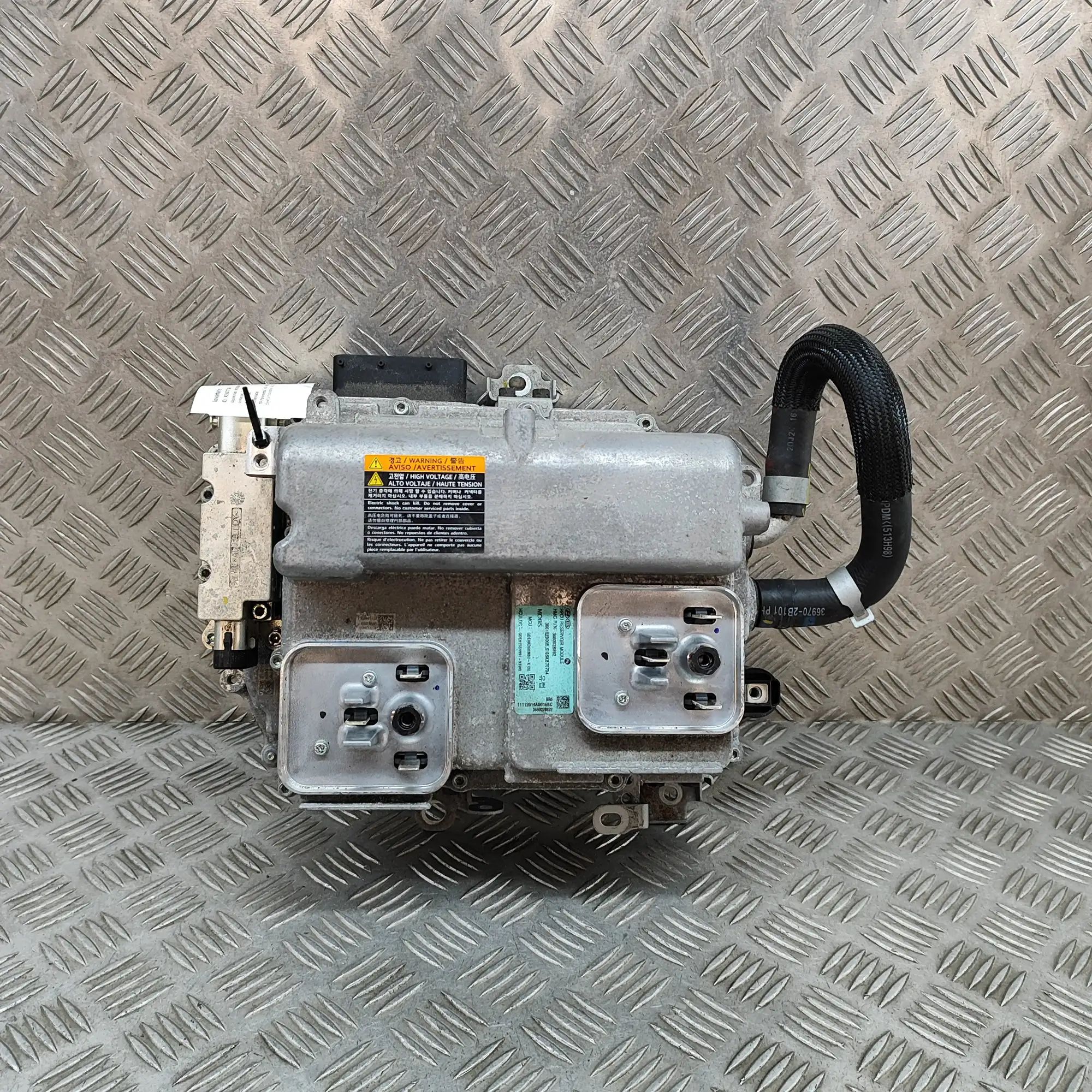 Kia Niro Voolukonverter 12v-230v Inverter — KIA NIRO (2016-...) — 36600-2B692,36...